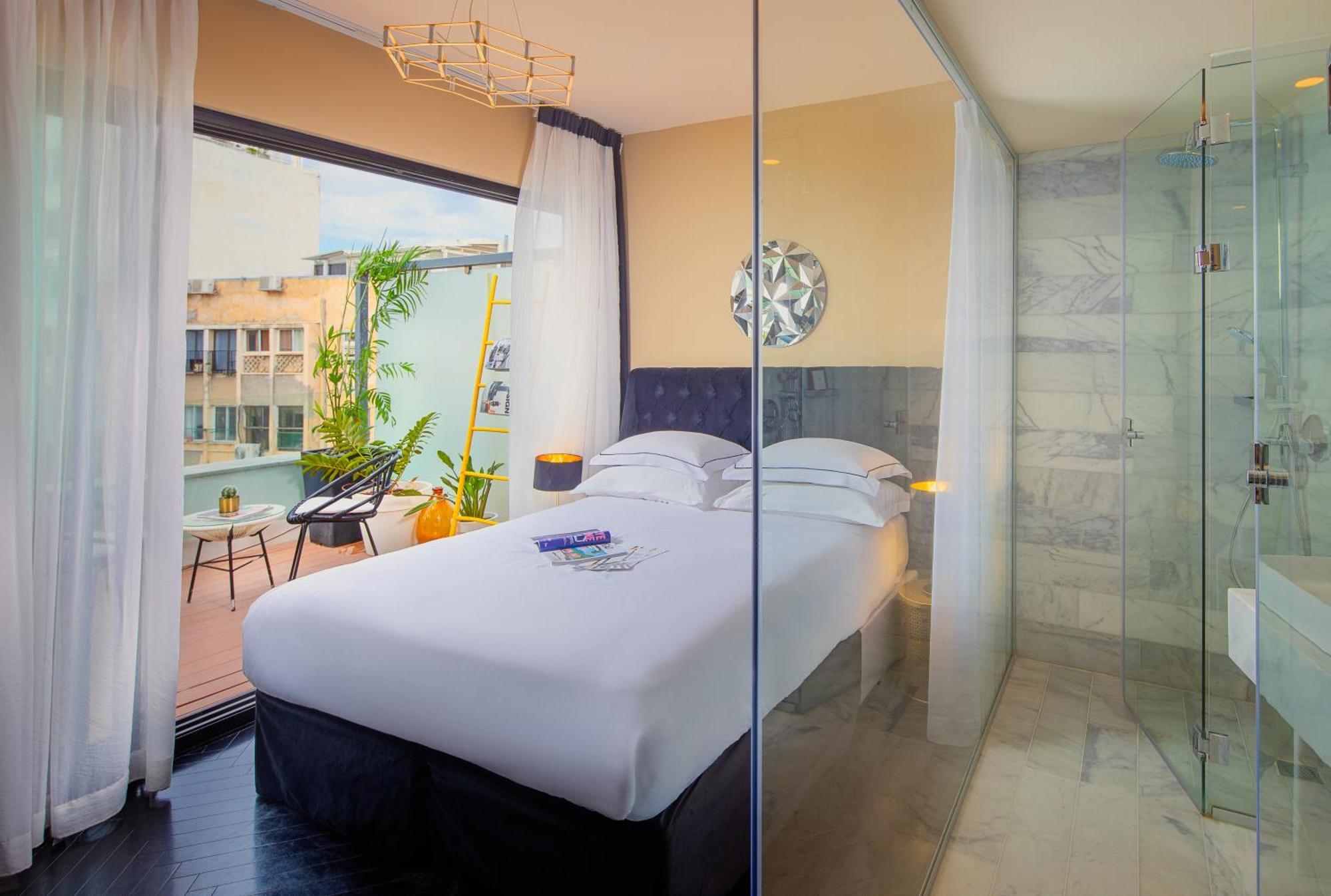 Deluxe Double Room City View