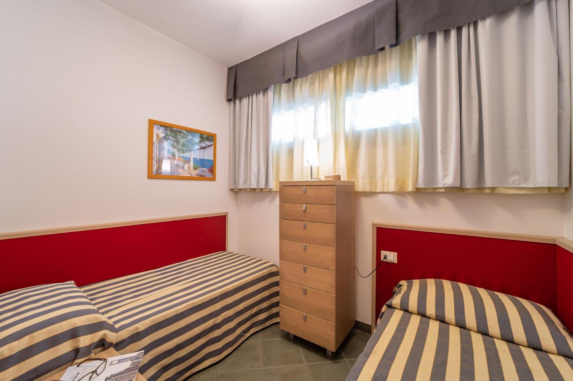 2 Bedroom Apartment 2 bathrooms