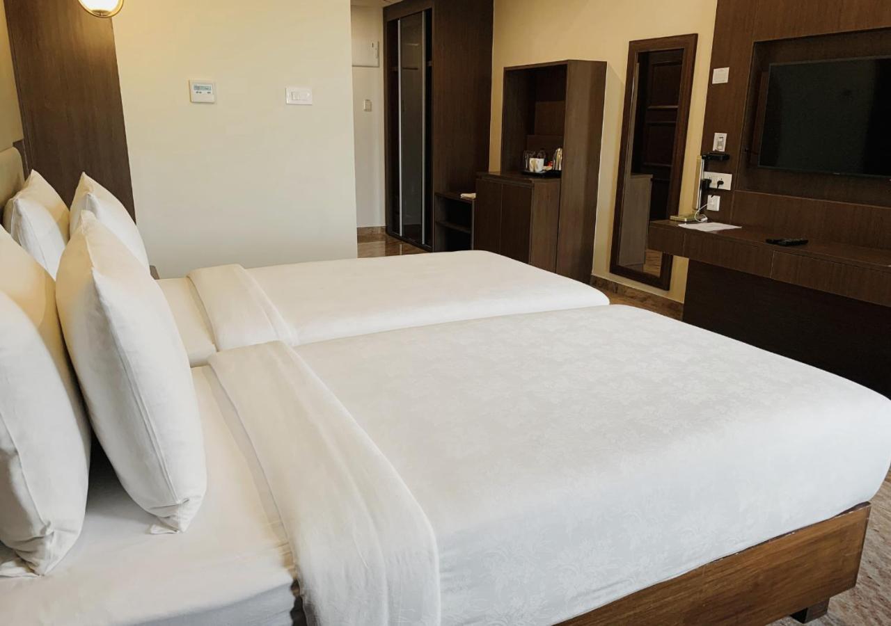 Hollywood Twin Room