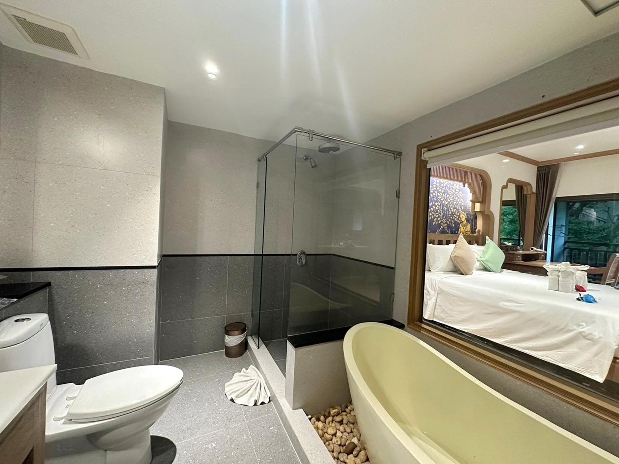 Grand Deluxe Room