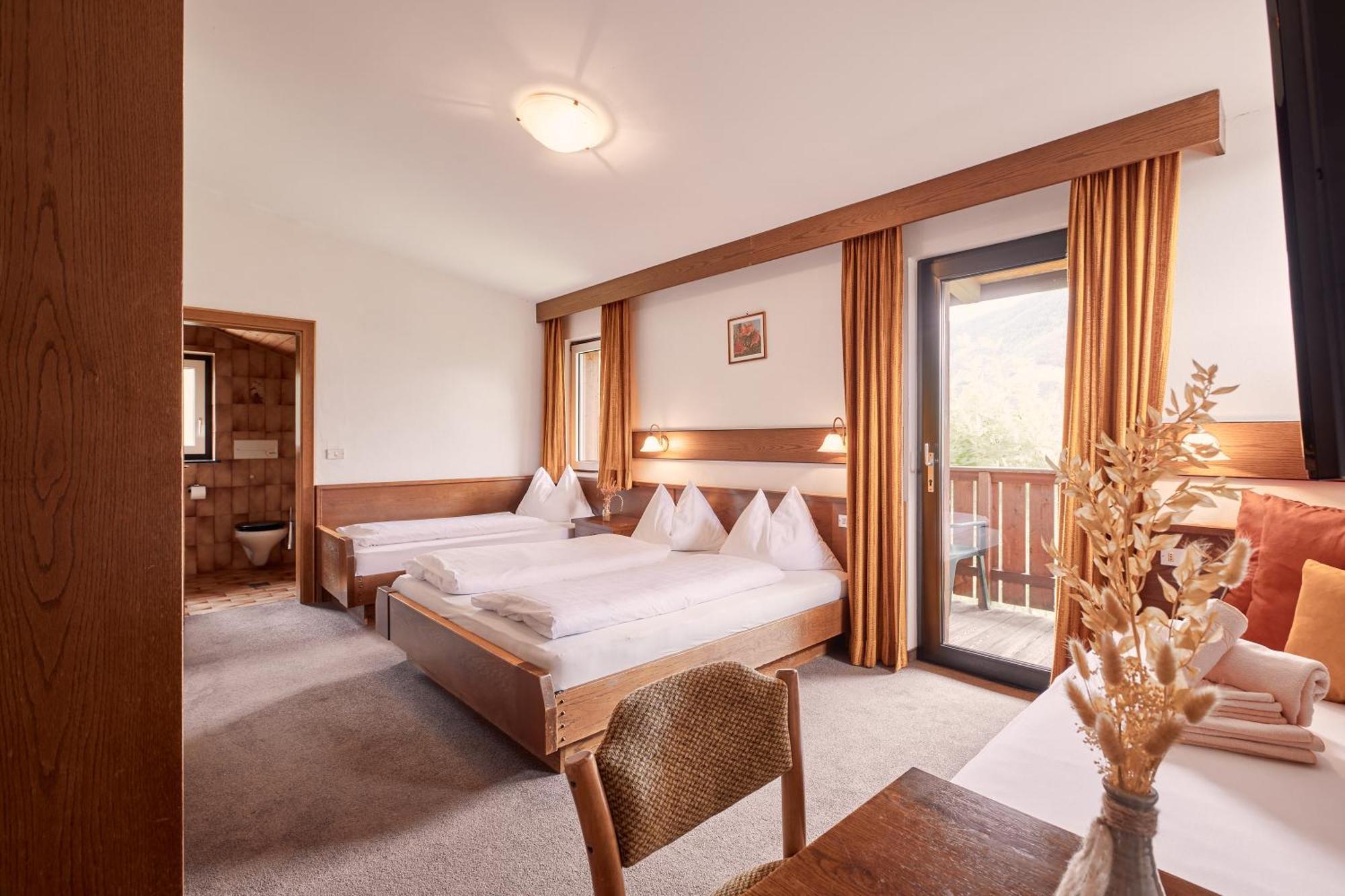 Classic Triple Room