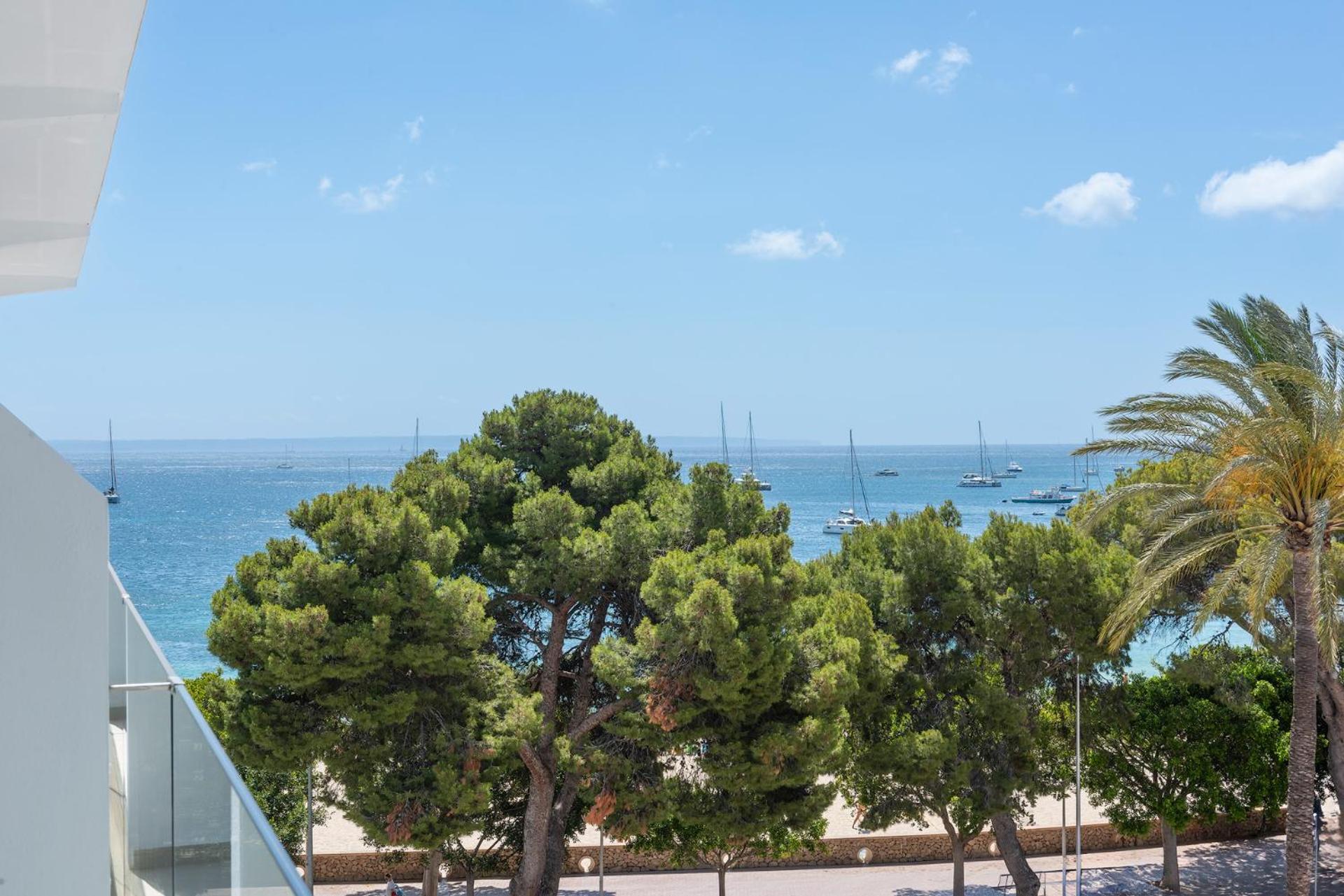 Standard Room Side Sea View