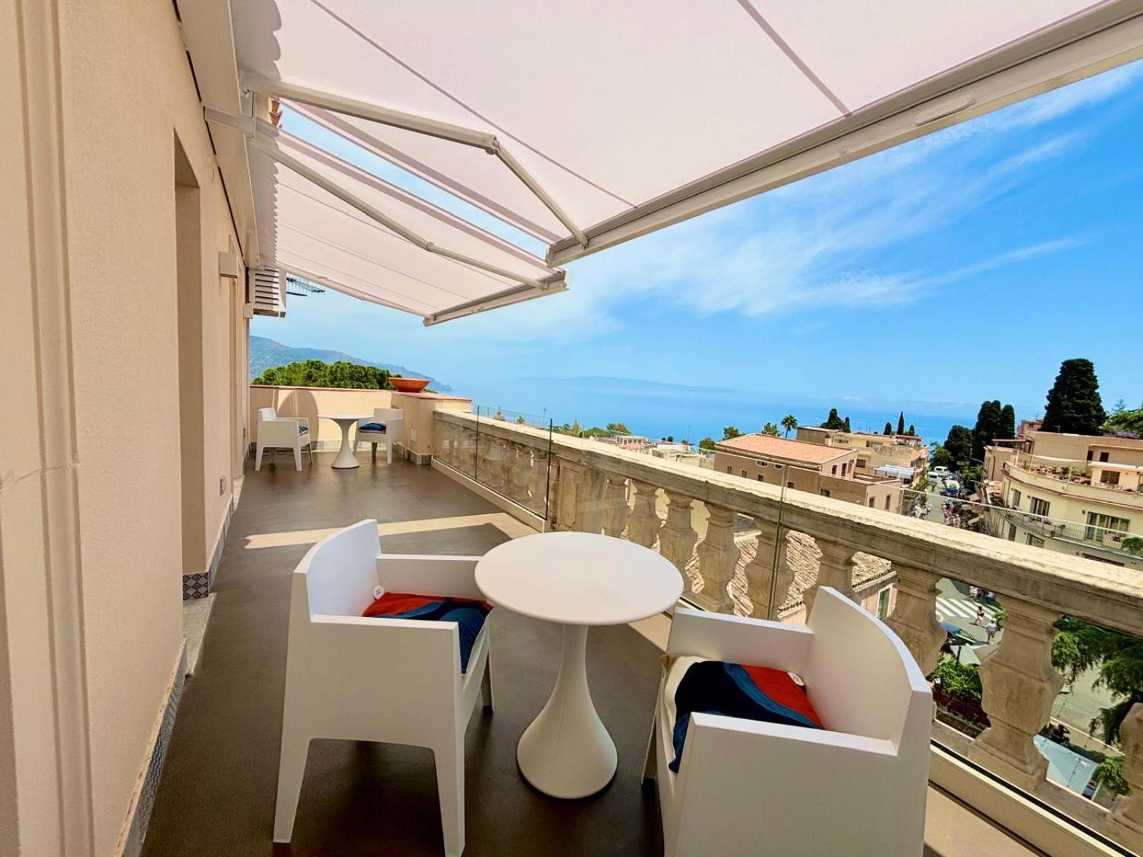 Double Room with Terrace