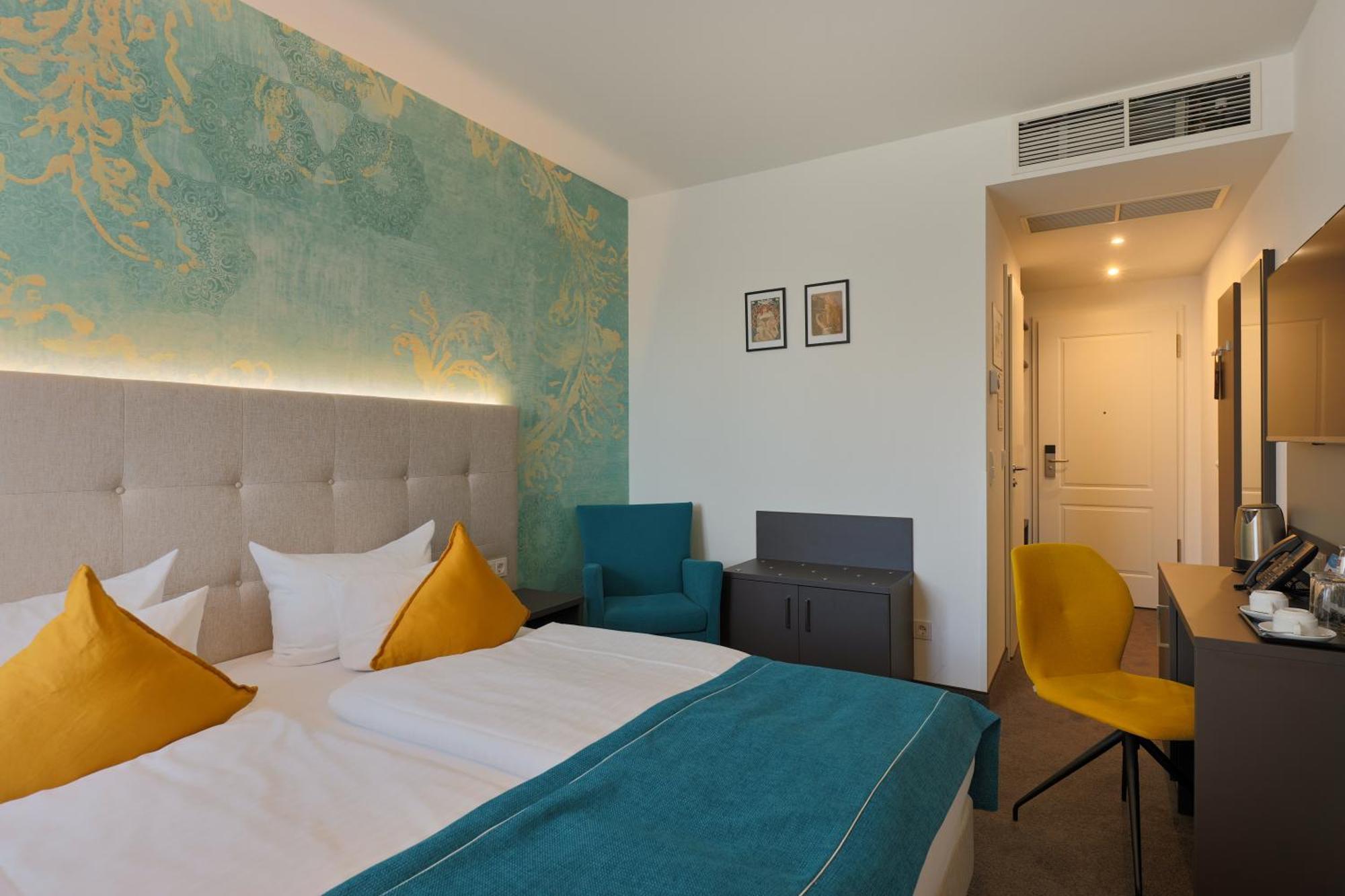 Standard King Room