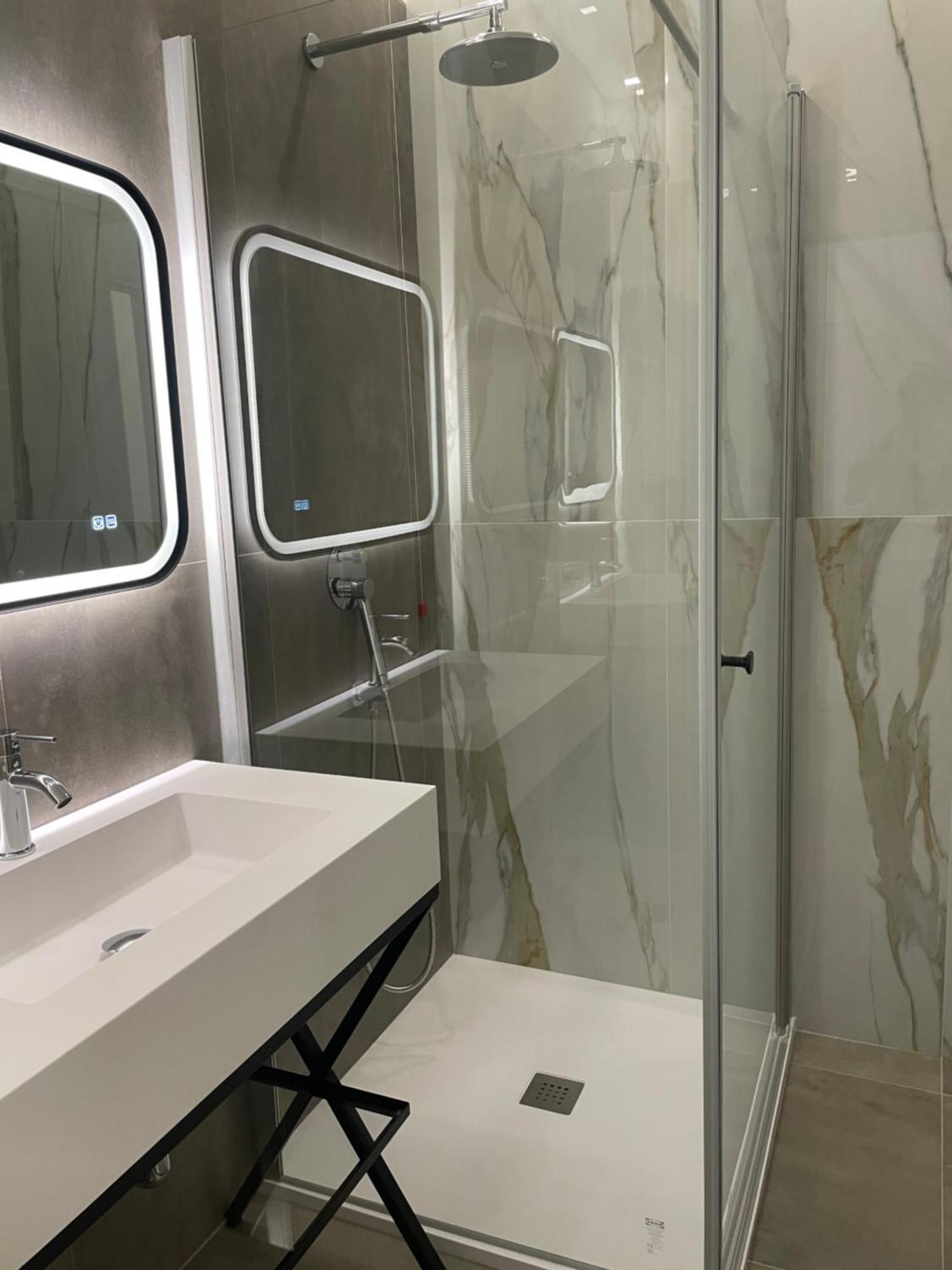 Double Room Private Bathroom