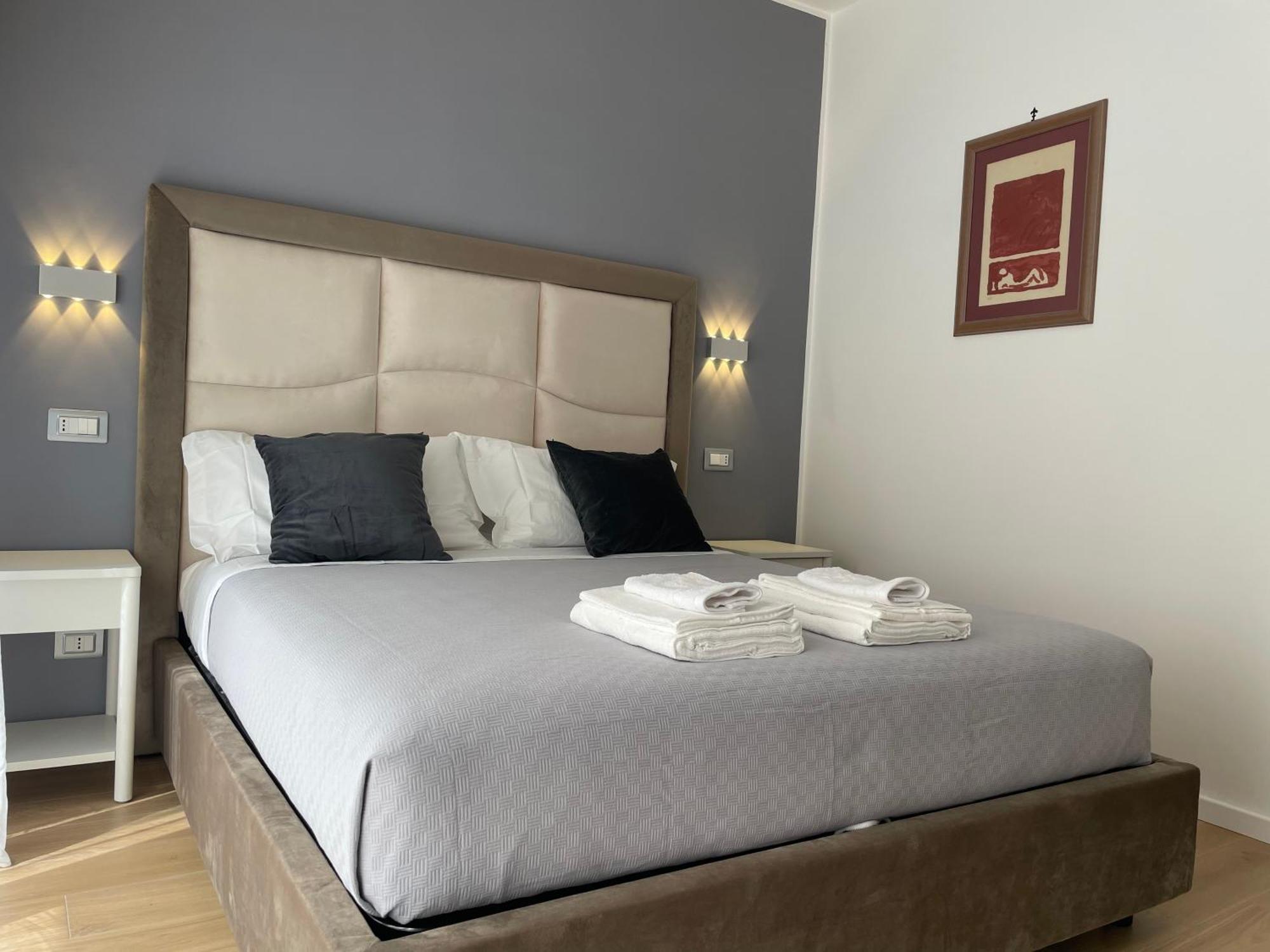 Double Room Private Bathroom
