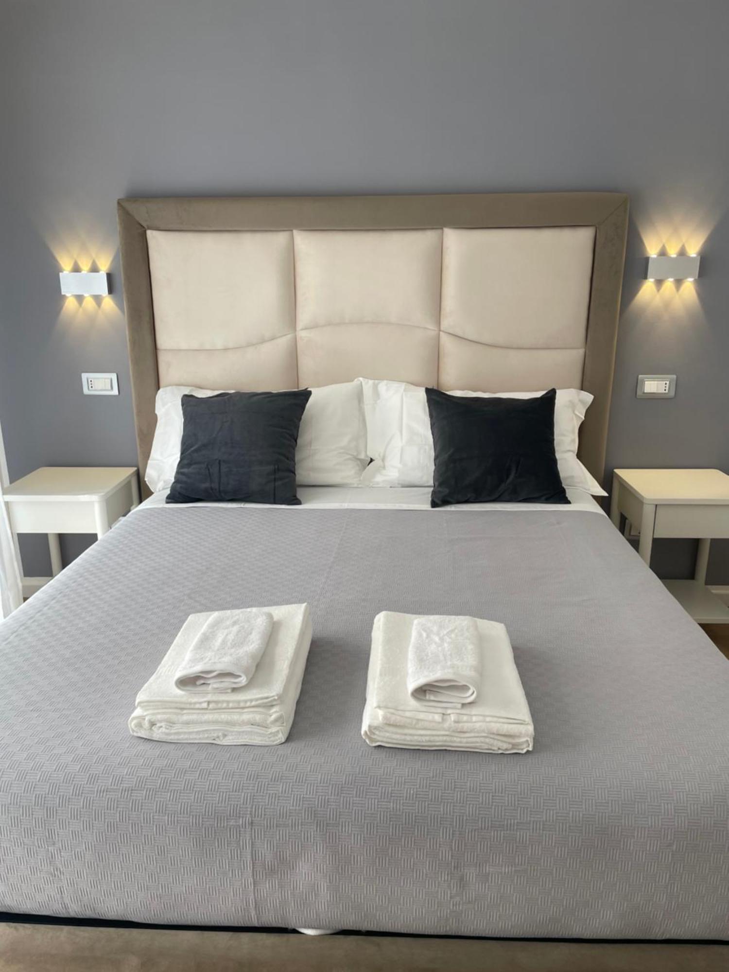 Double Room Private Bathroom
