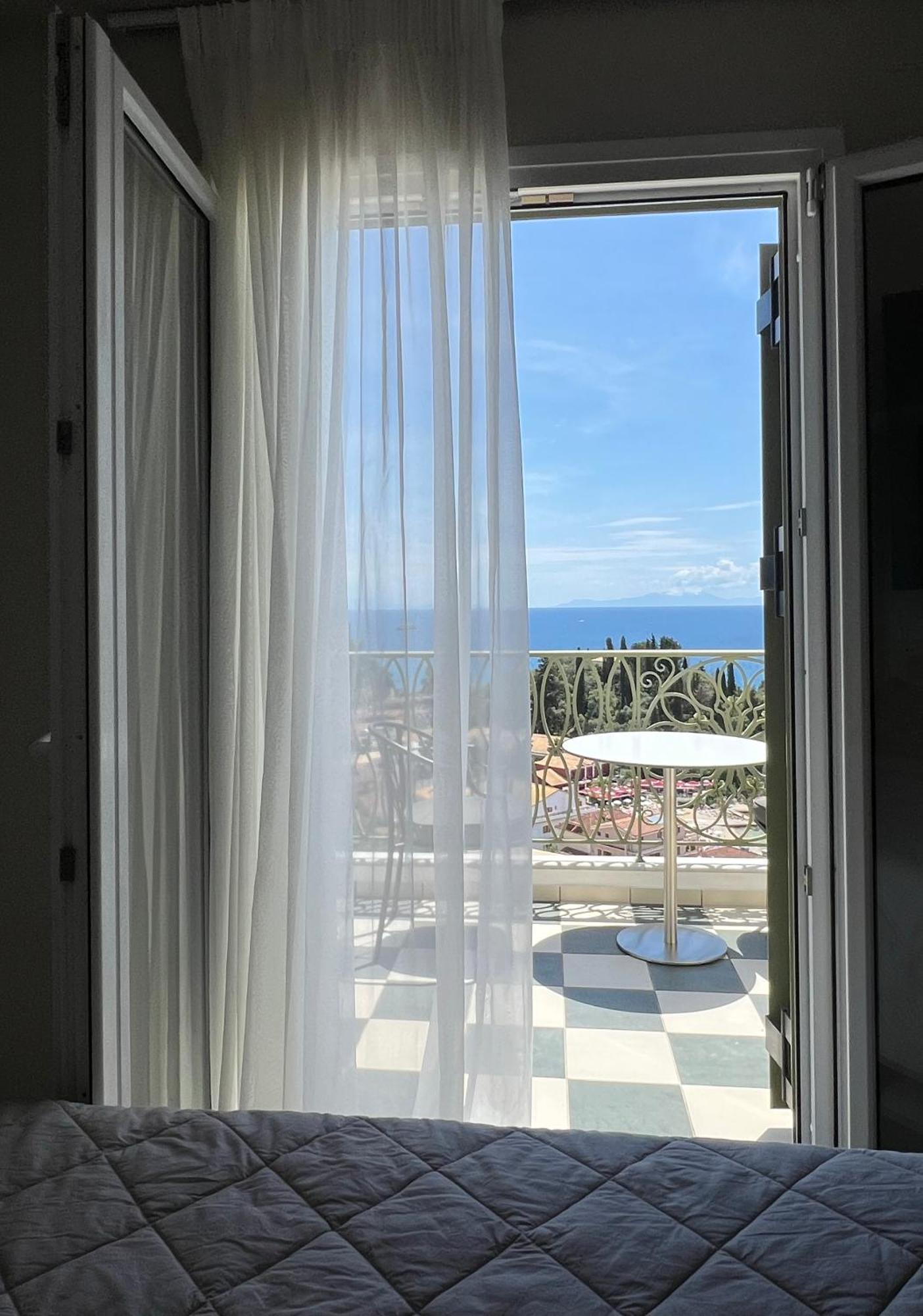 Superior Suite Sea View