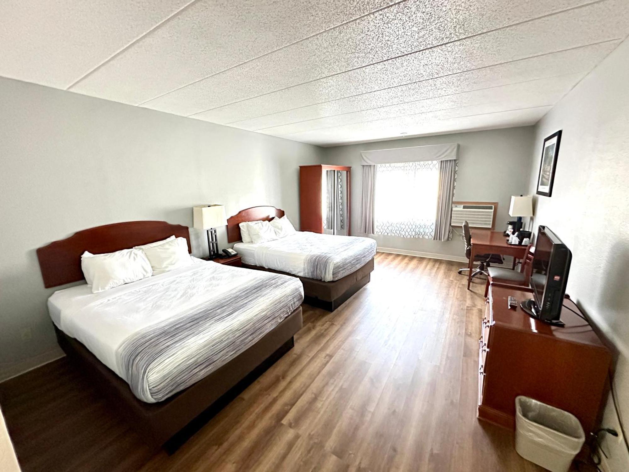 Queen Room with Two Queen Beds, Mobility Access and Bathtub with Grab Bars, Non-Smoking,1597567903:JPEG