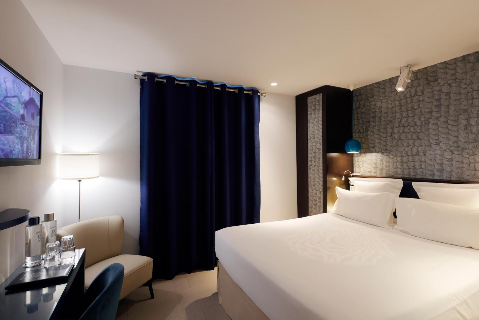 Two Connecting Double Rooms
