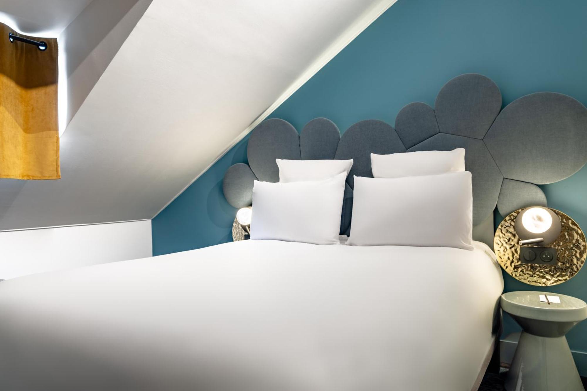 Classic Attic Room Double Bed