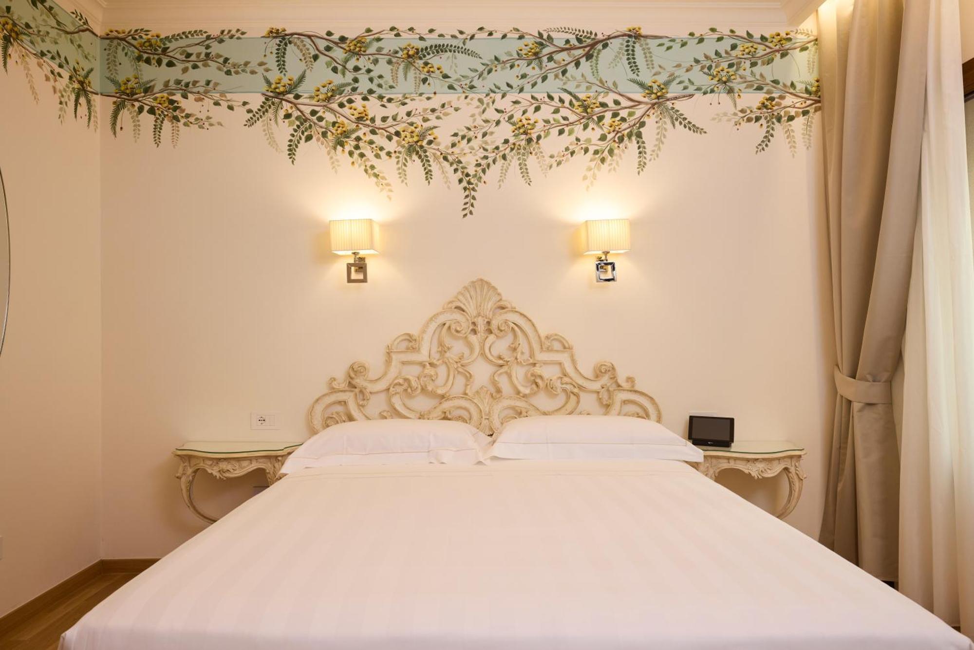 Standard Double or Twin Room Dependence