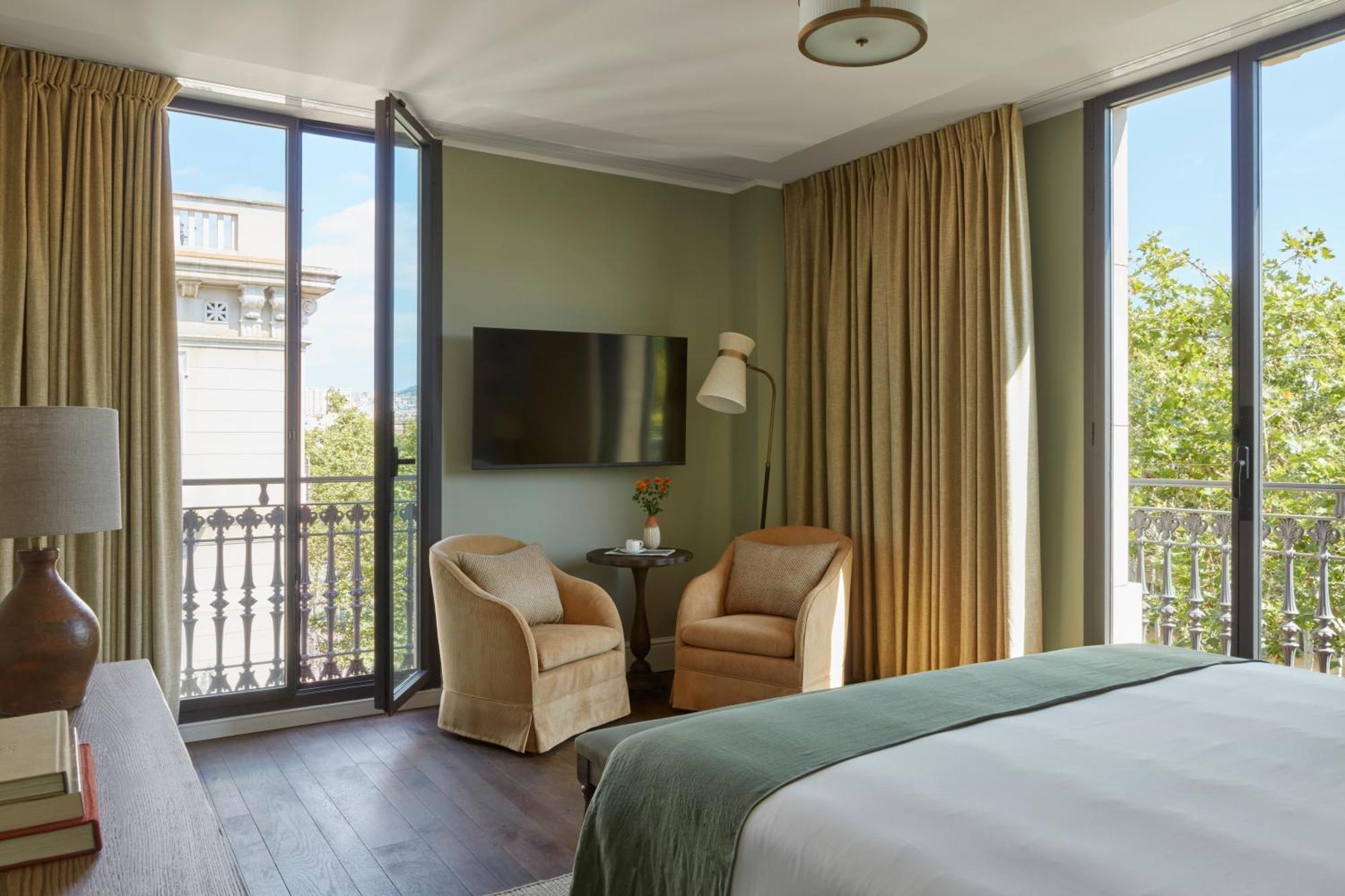 The Corner,1603741470:JPEG