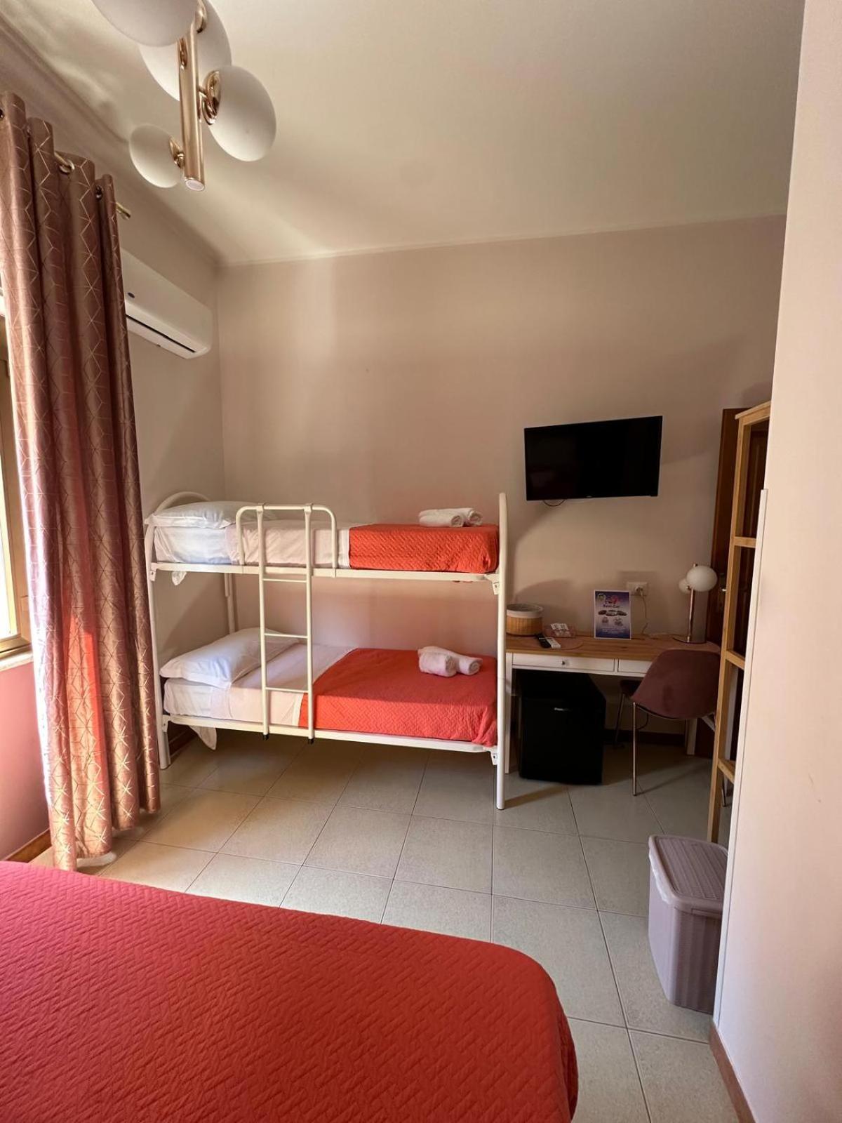 Deluxe Quadruple Room
