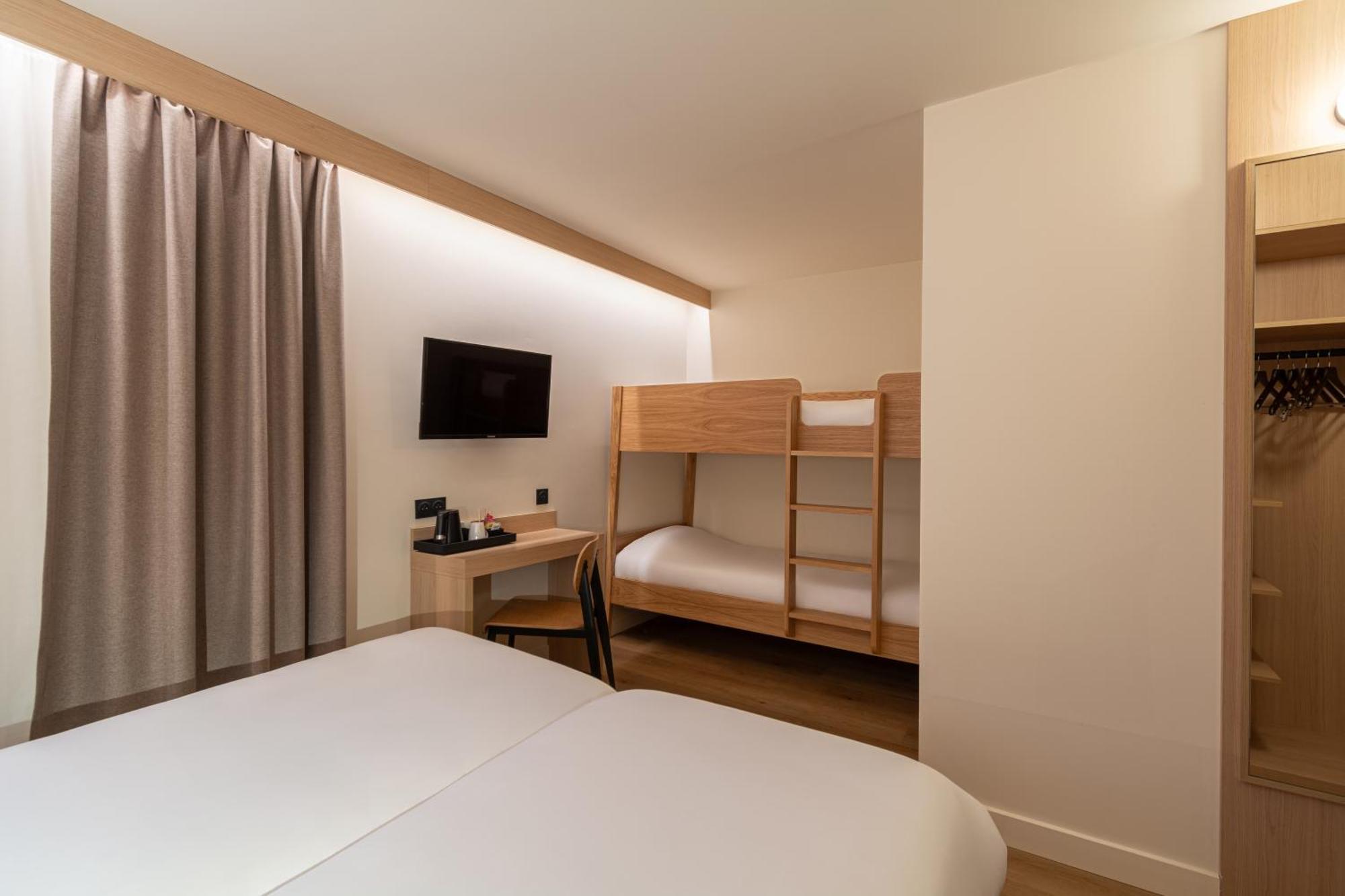 Quadruple Room,1604072578:JPEG