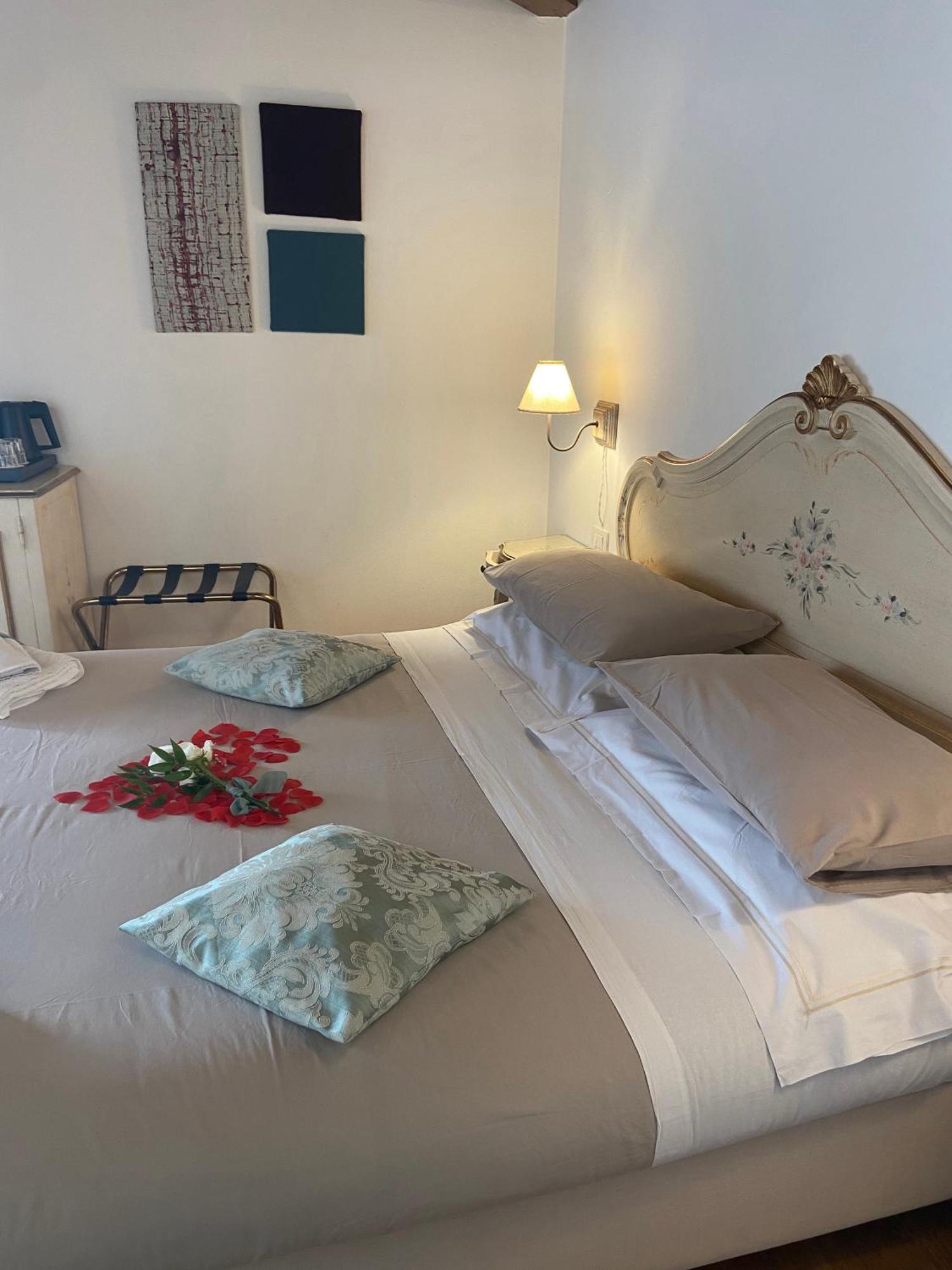 Deluxe Double or Twin Room City View