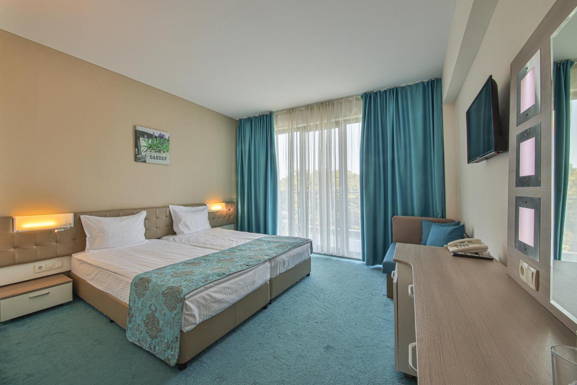 Double or Twin Room Balcony