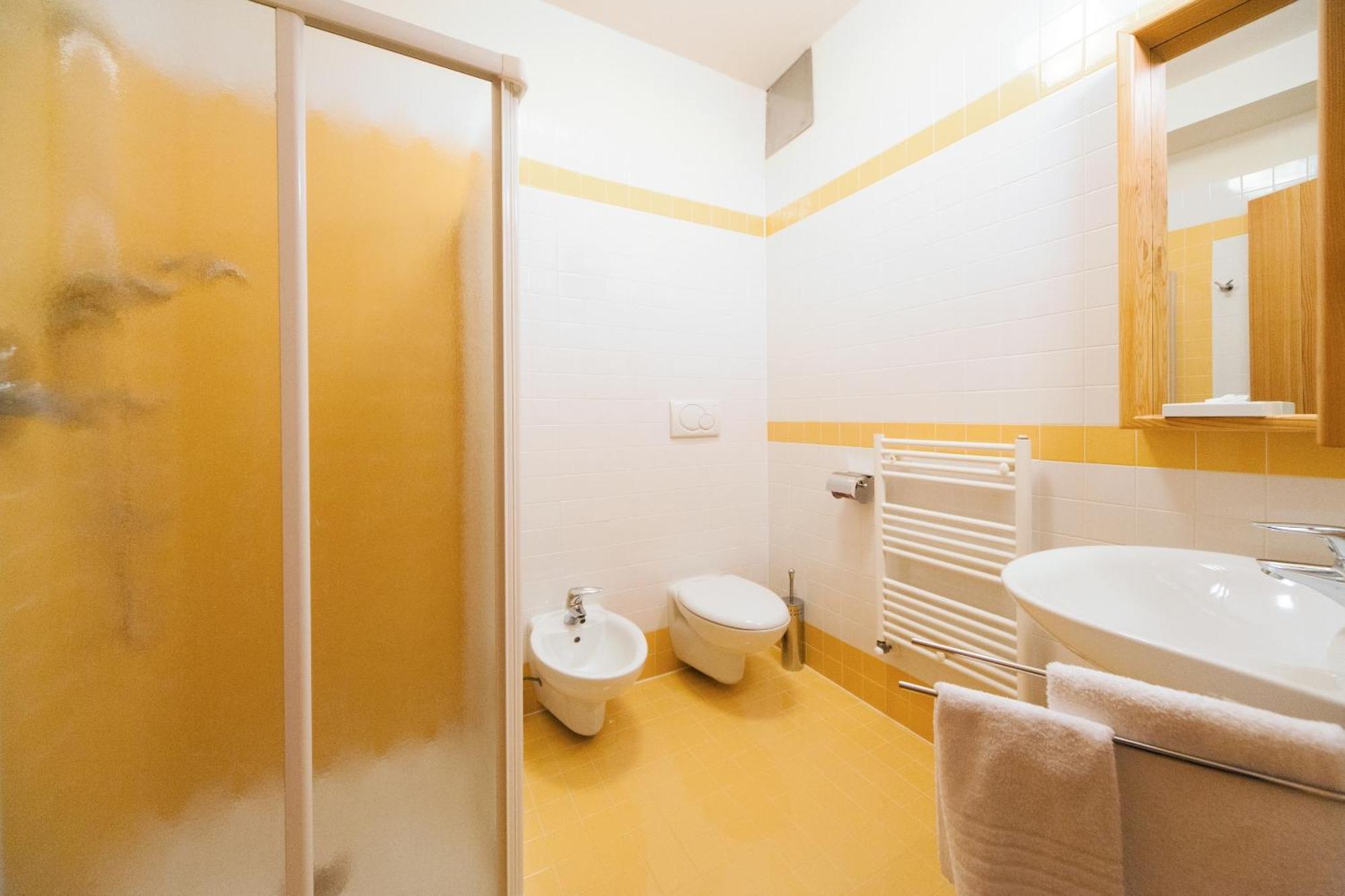 Double or Twin Room Mountain View