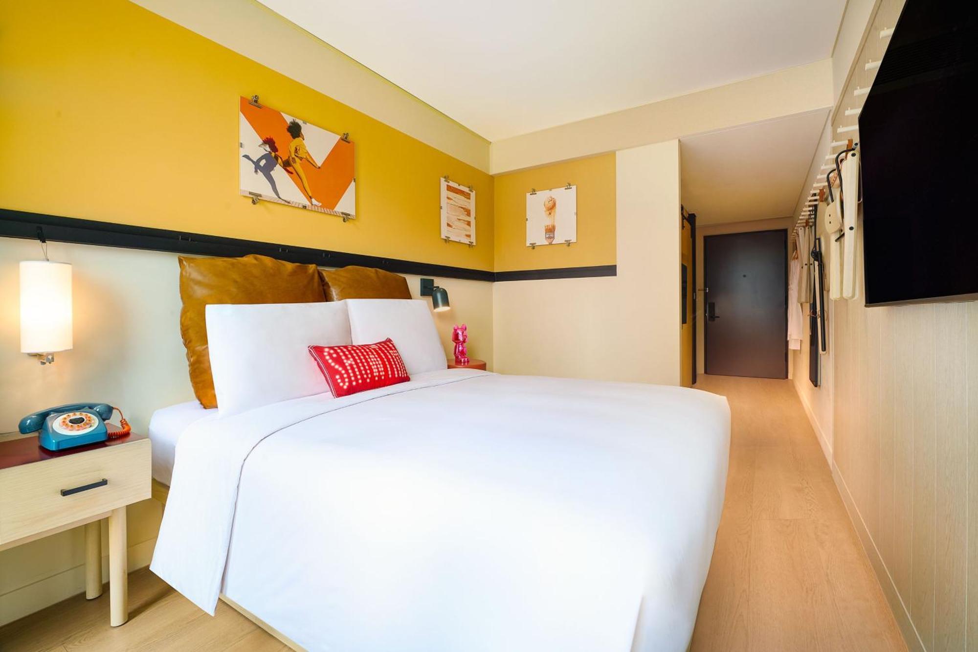 Queen Room City View