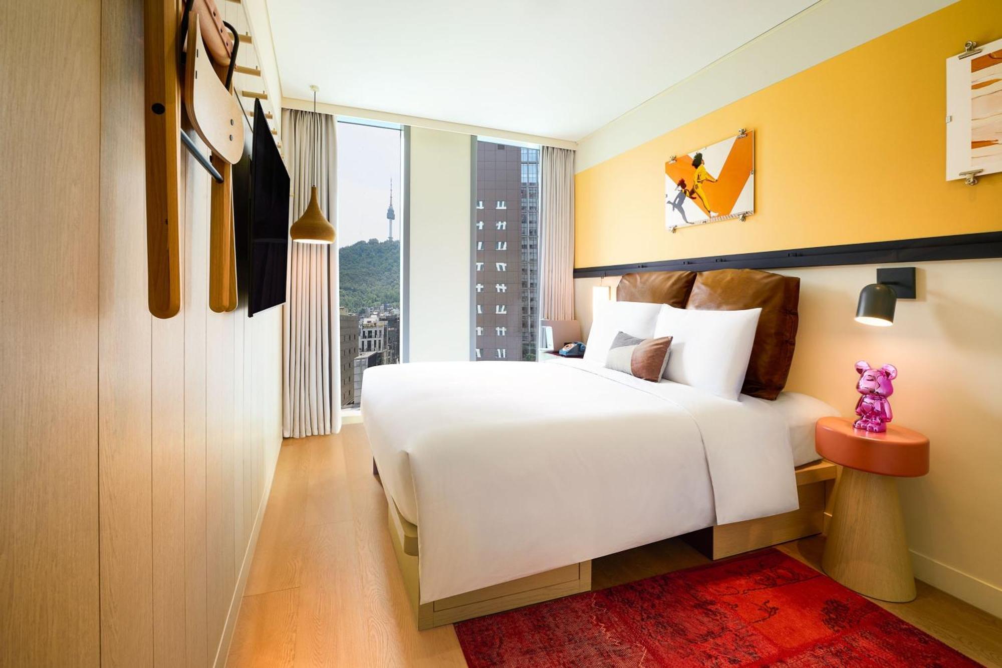 Queen Room City View