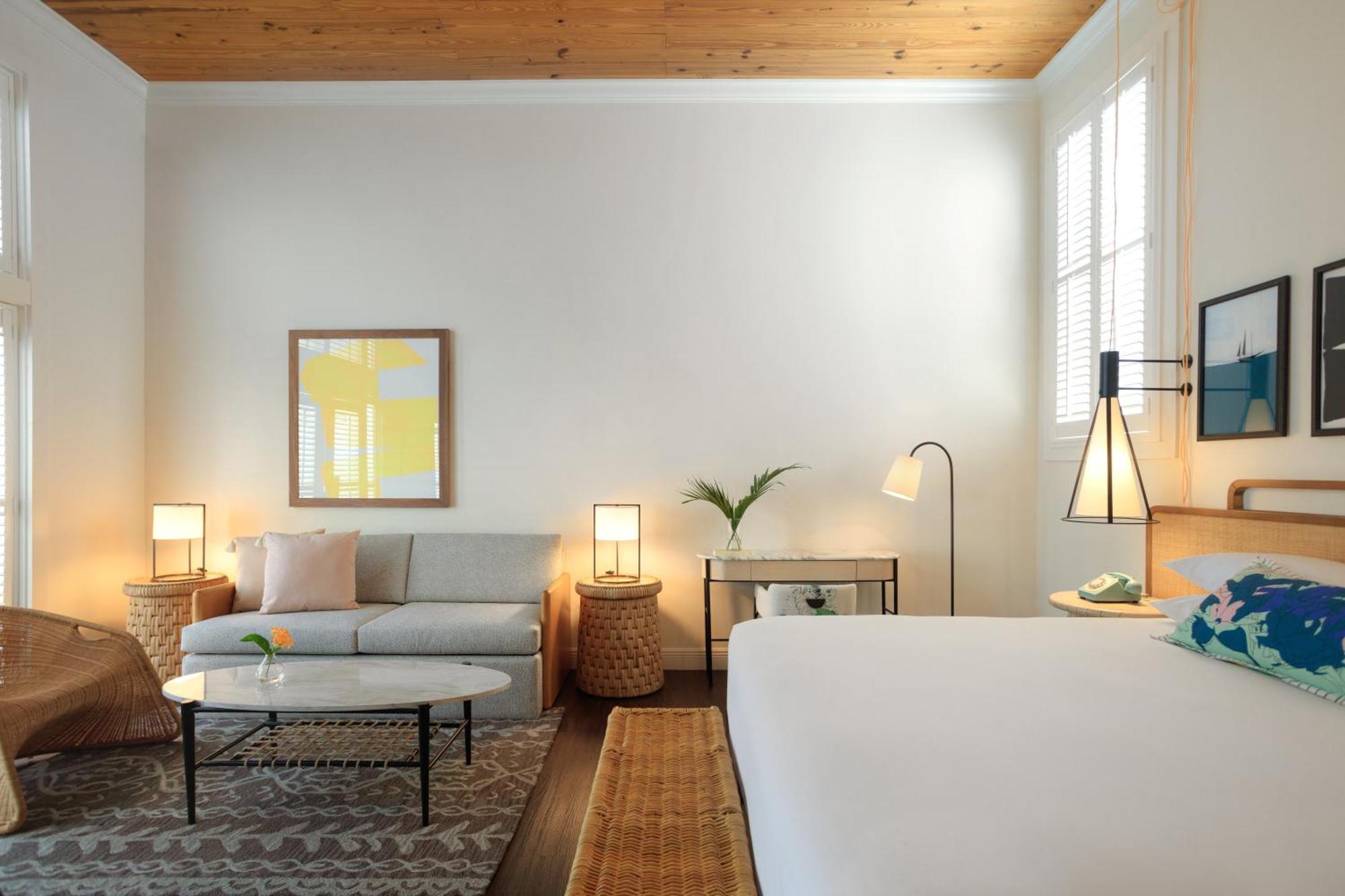 Ella's Sweet Suite
