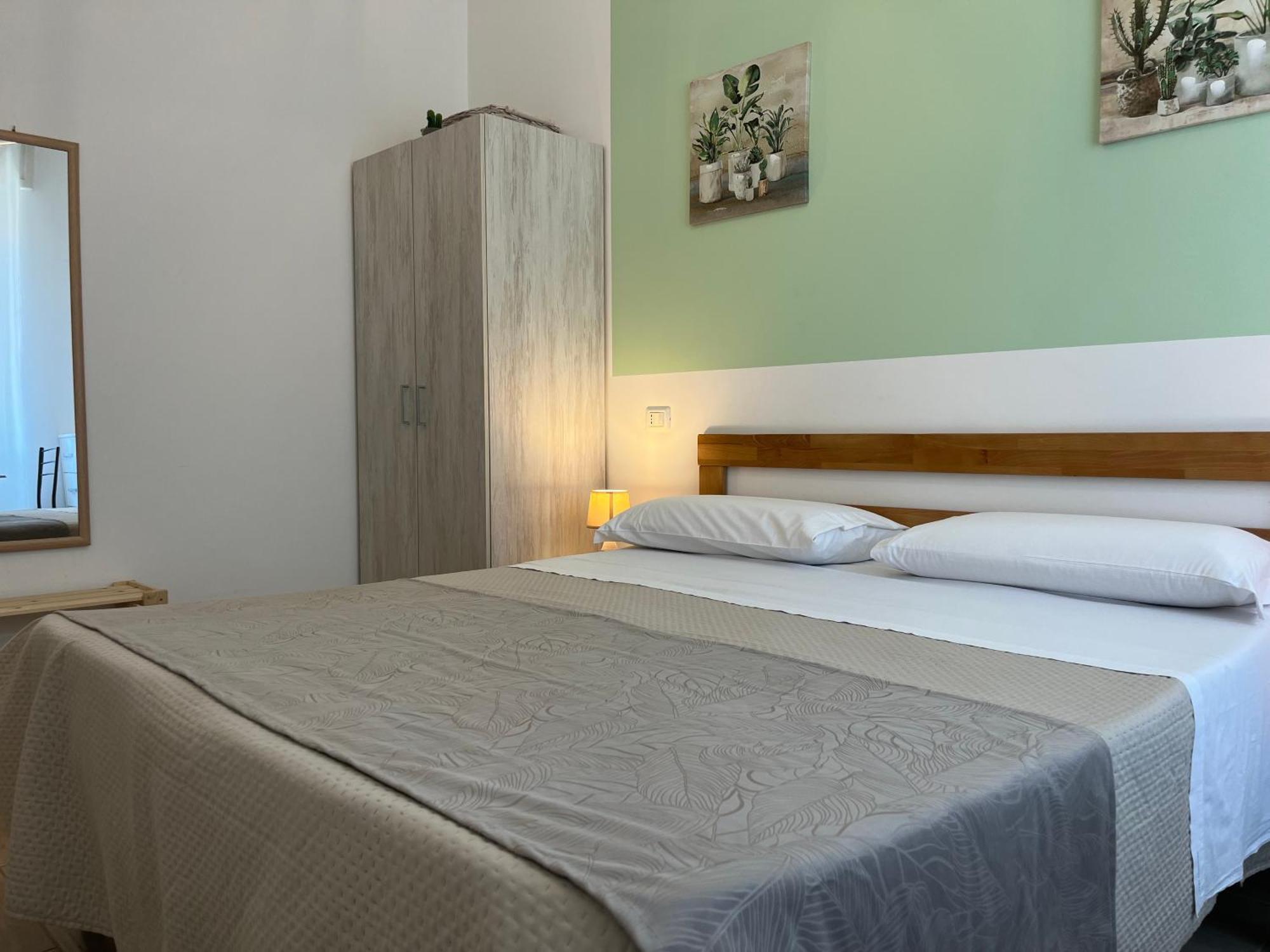 Large Double Room