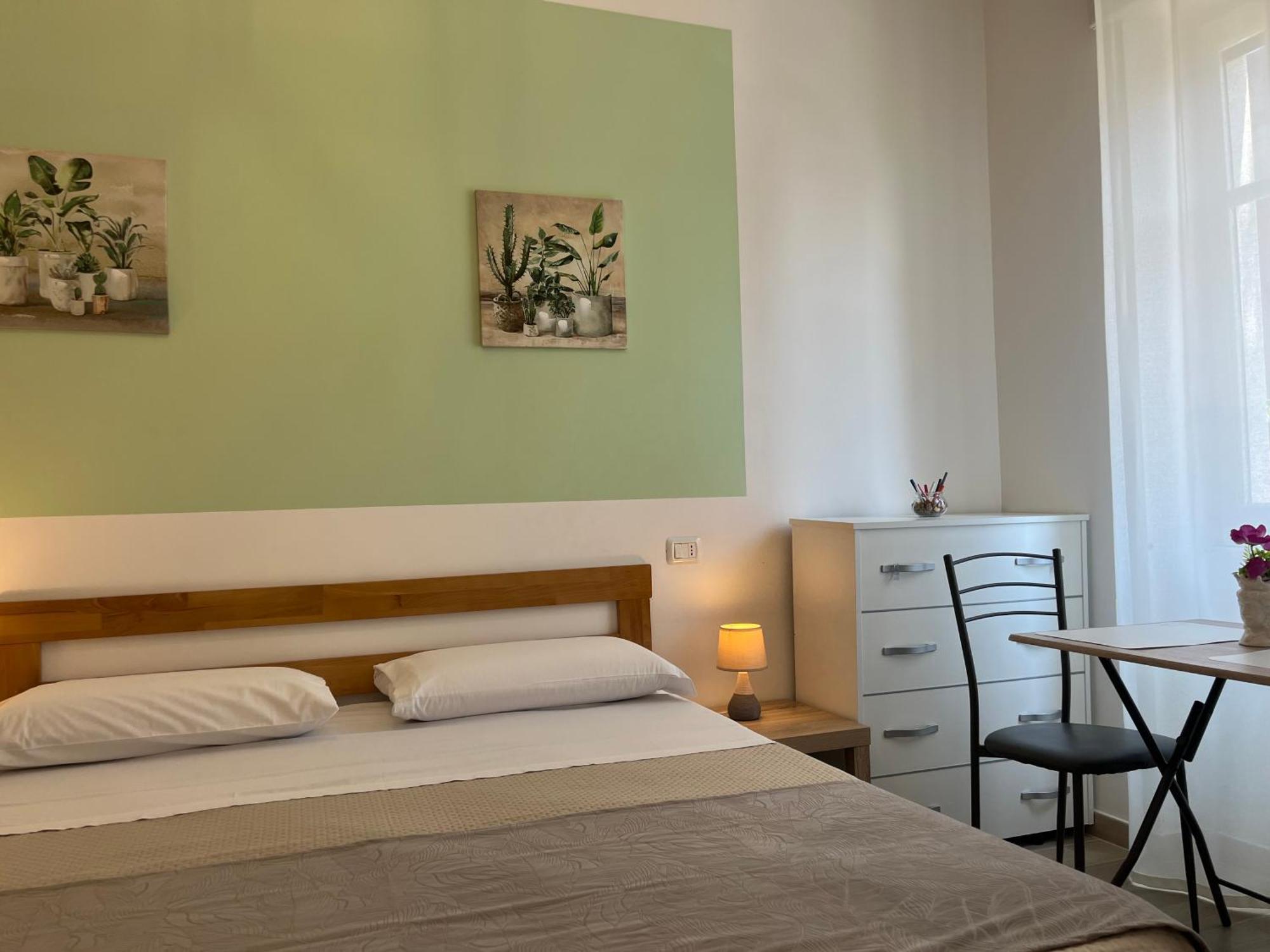 Large Double Room