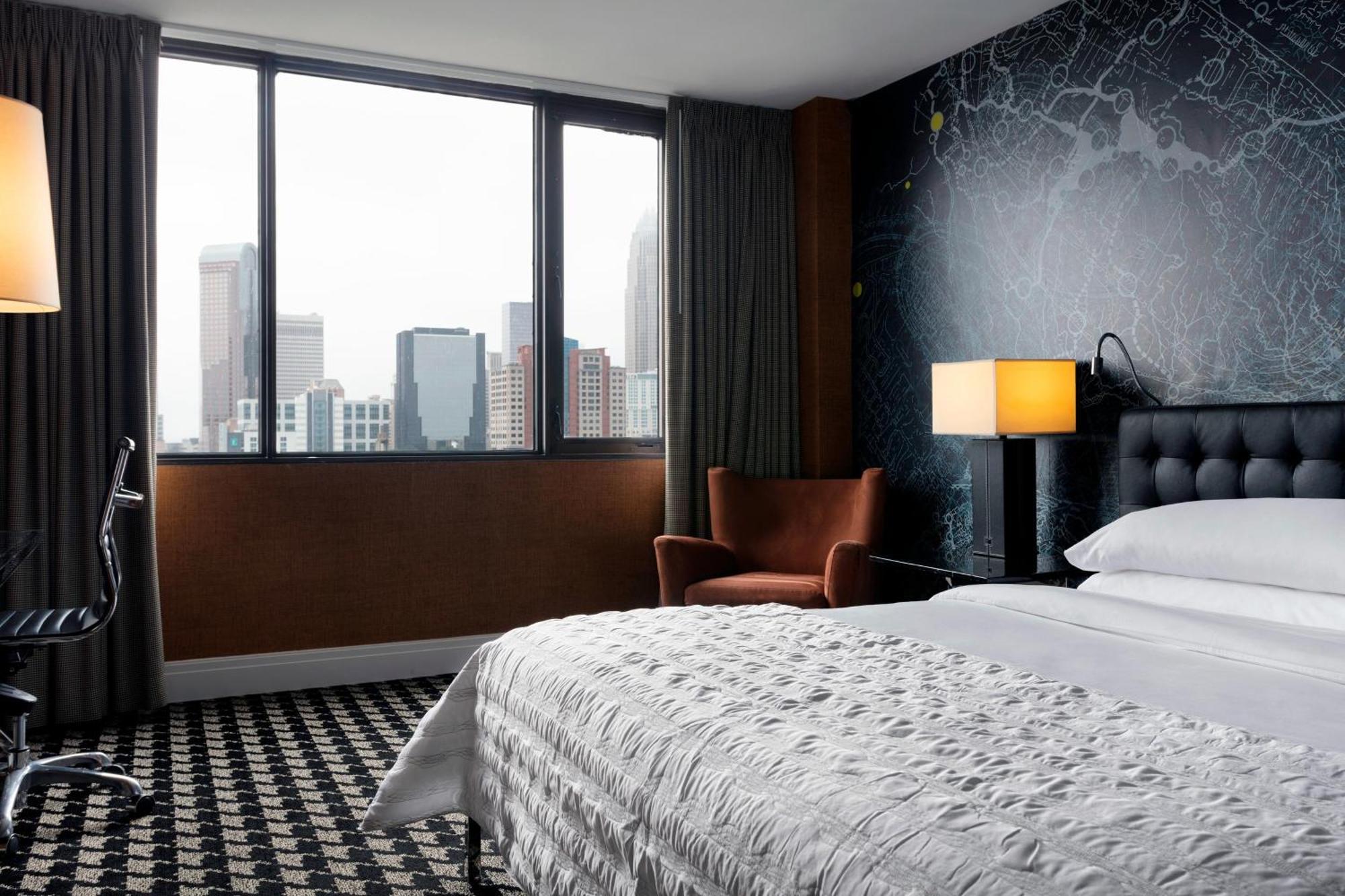Chambre Lit King-Size - Vue sur Ville