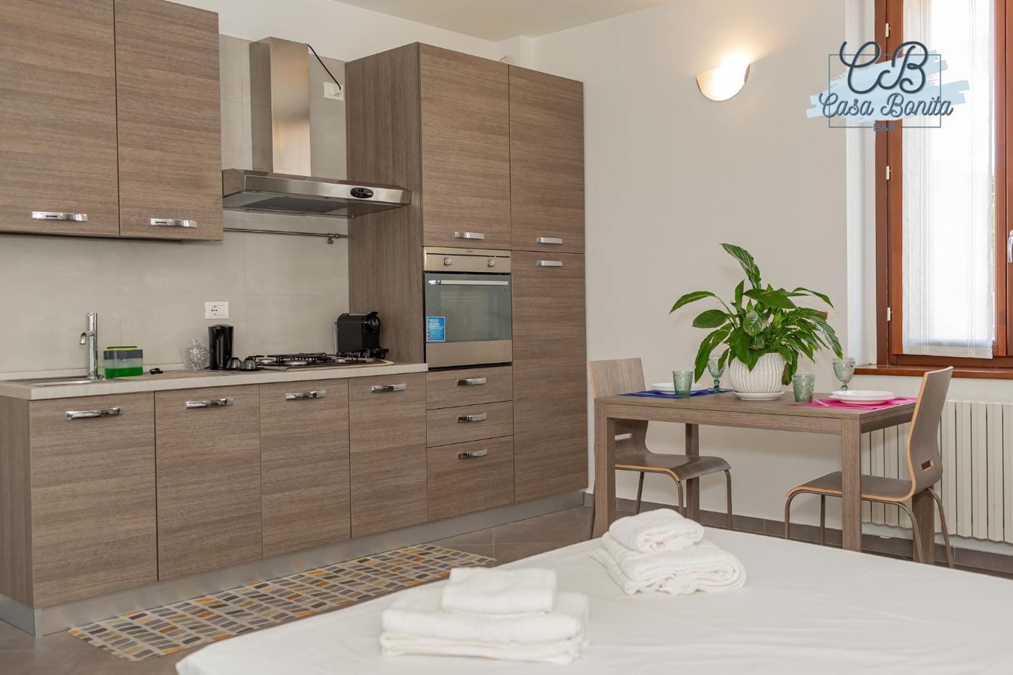 Studio Apartment One Double Bed