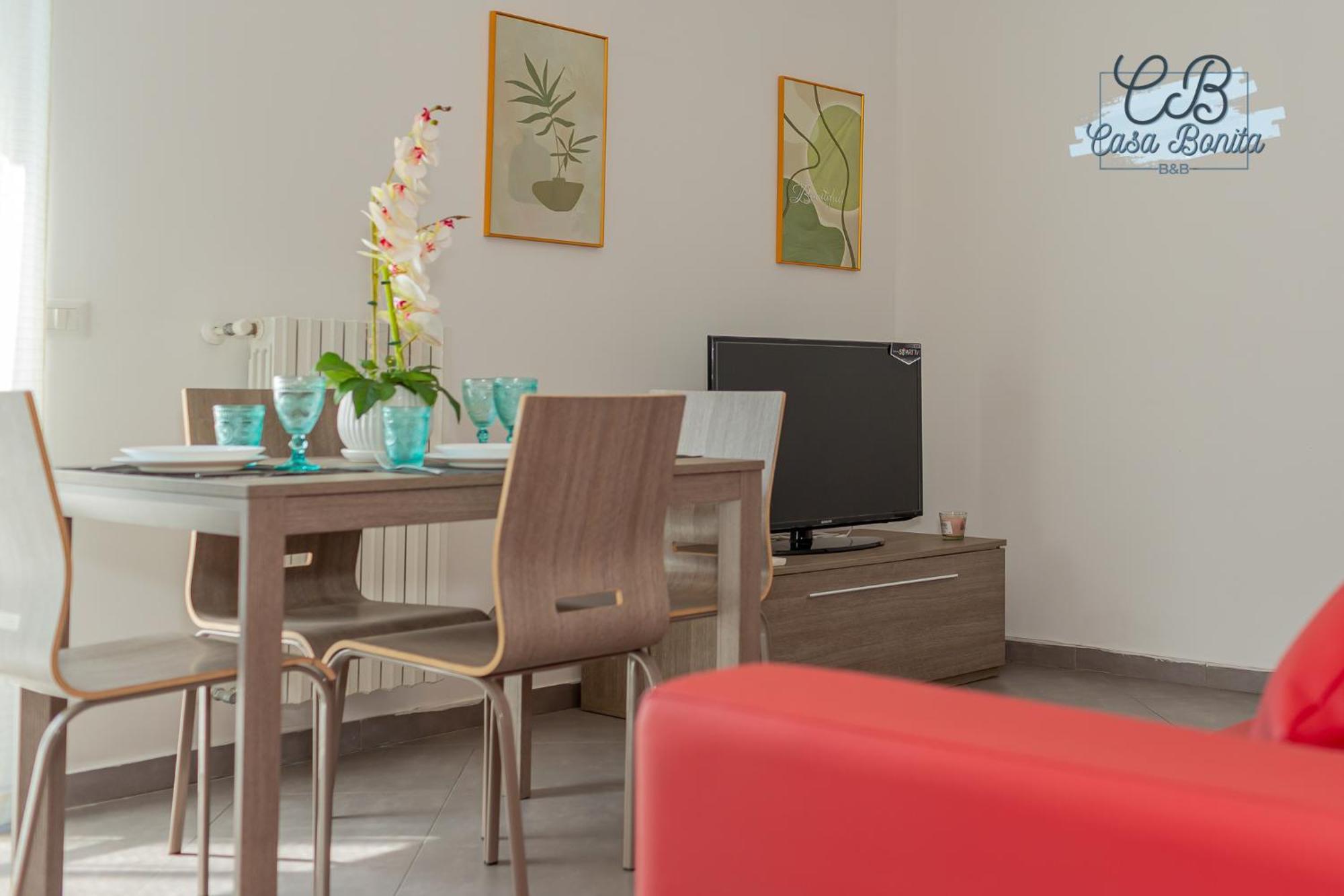 Deluxe One-Bedroom Apartment Garden View