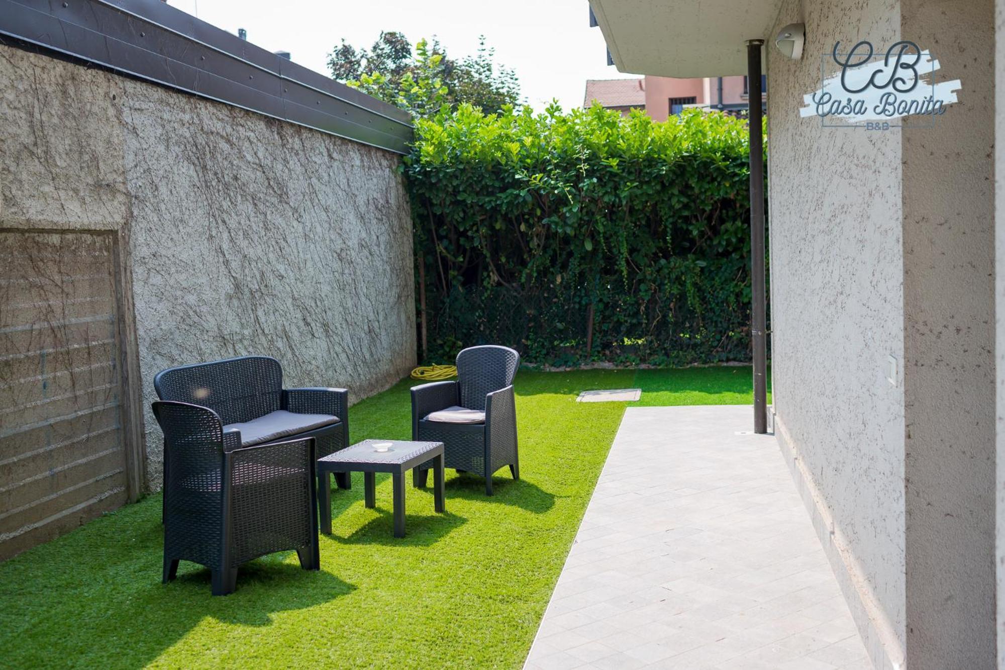 One-Bedroom Apartment Garden View