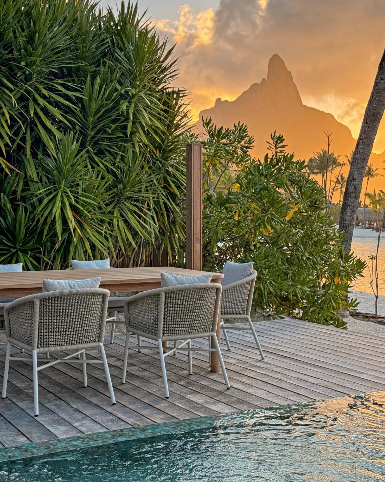 Villa sulla Spiaggia con 2 Camere da Letto, Vista Laguna e Piscina a Immersione