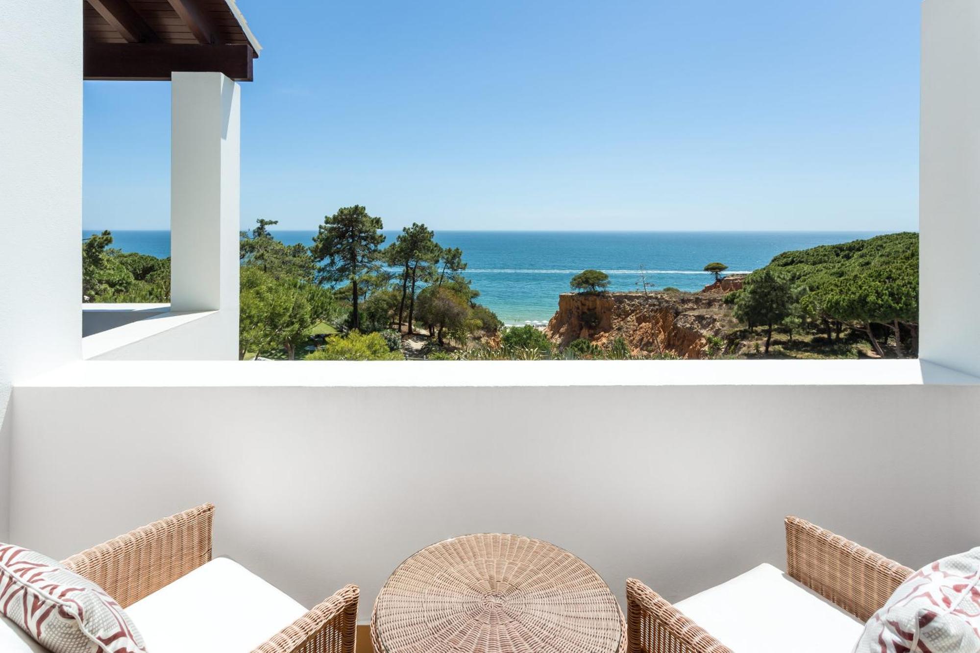 Deluxe Queen Room Balcony Ocean View