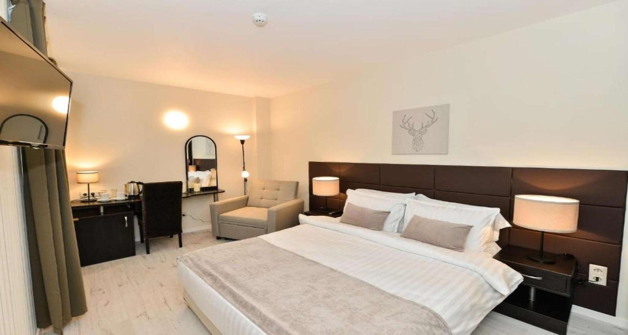 Superior Double Room Double Bed Non-Smoking