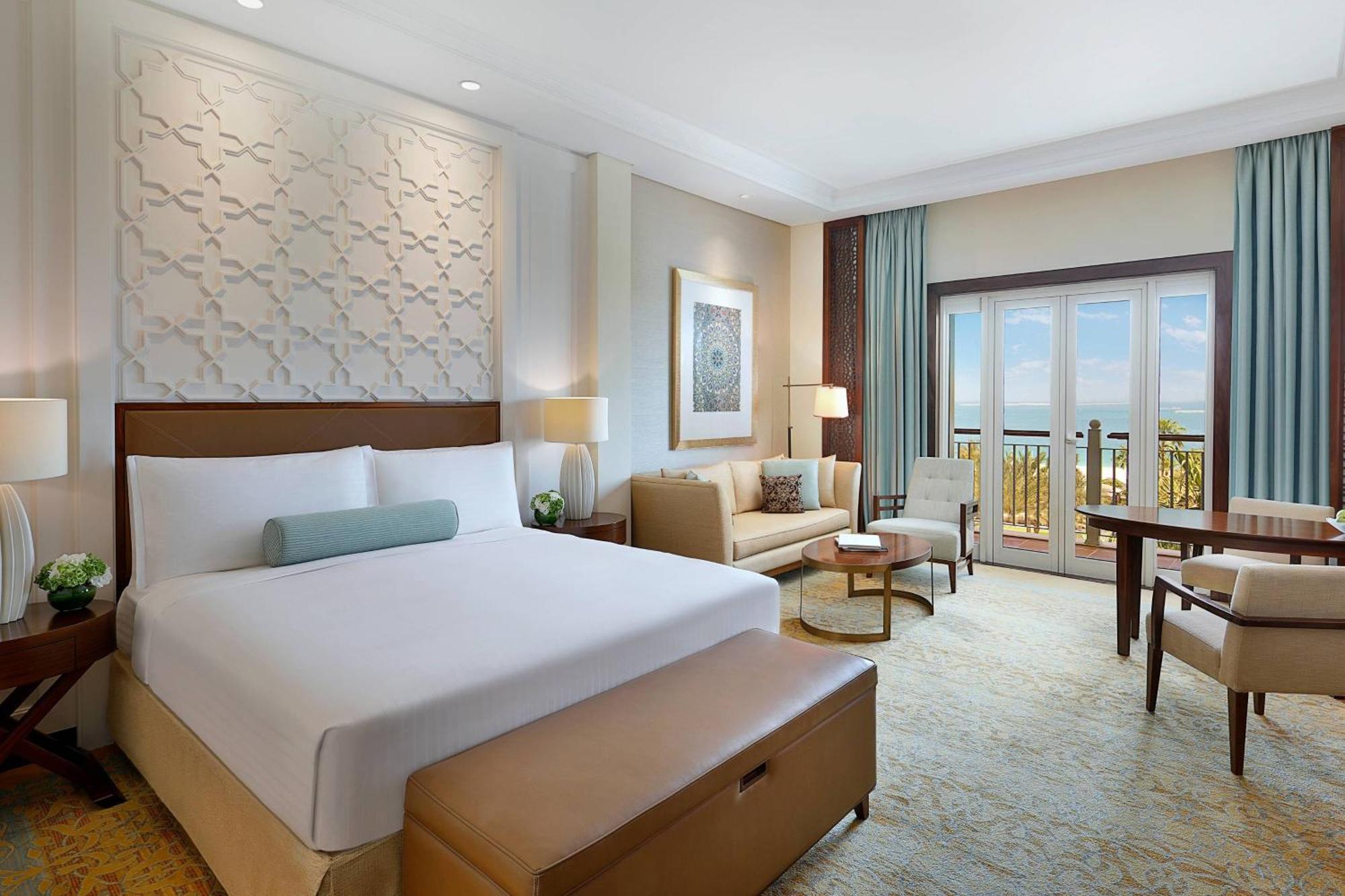 Ocean View Room 1 King Bed