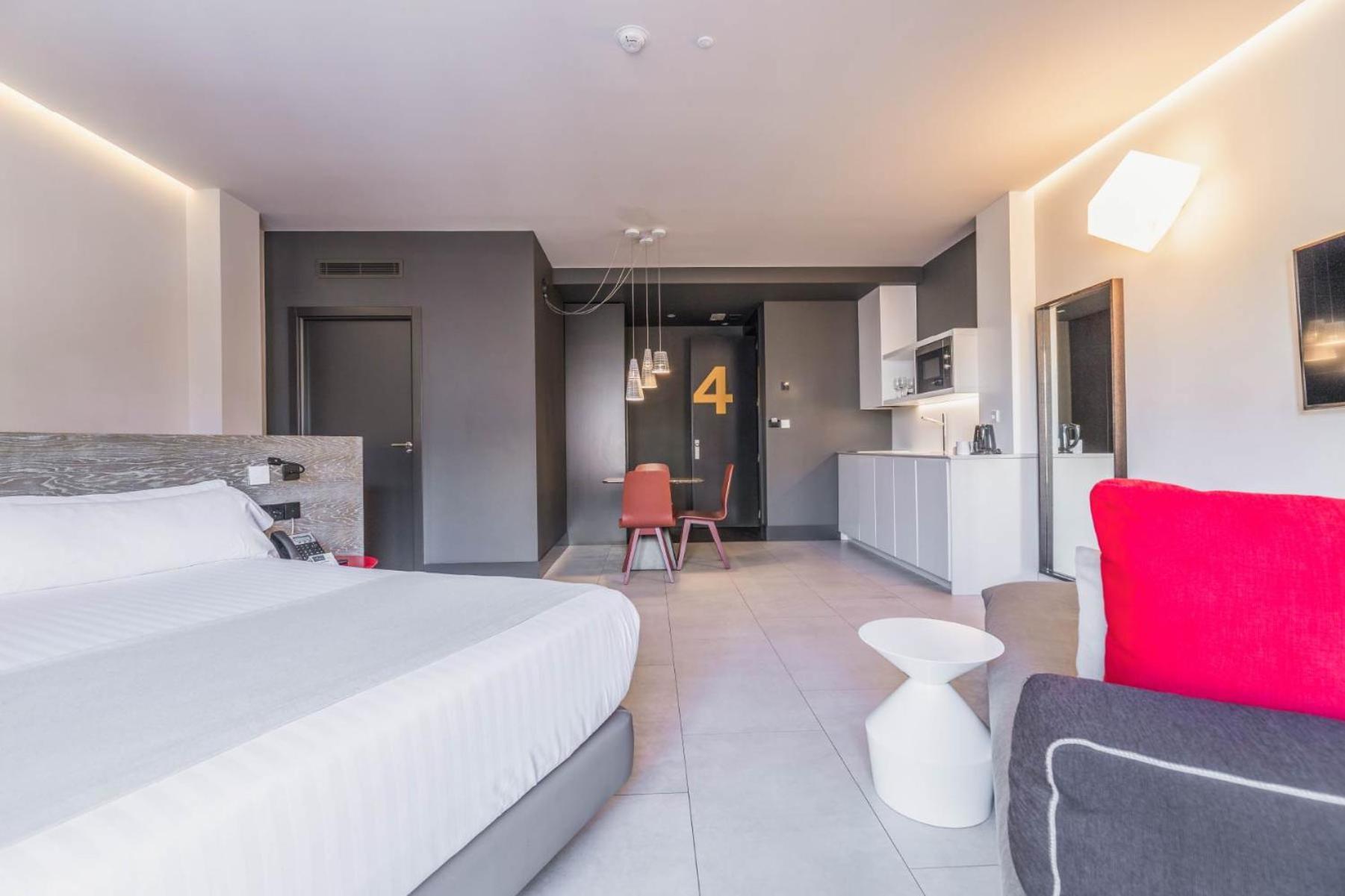 Deluxe Junior Suite