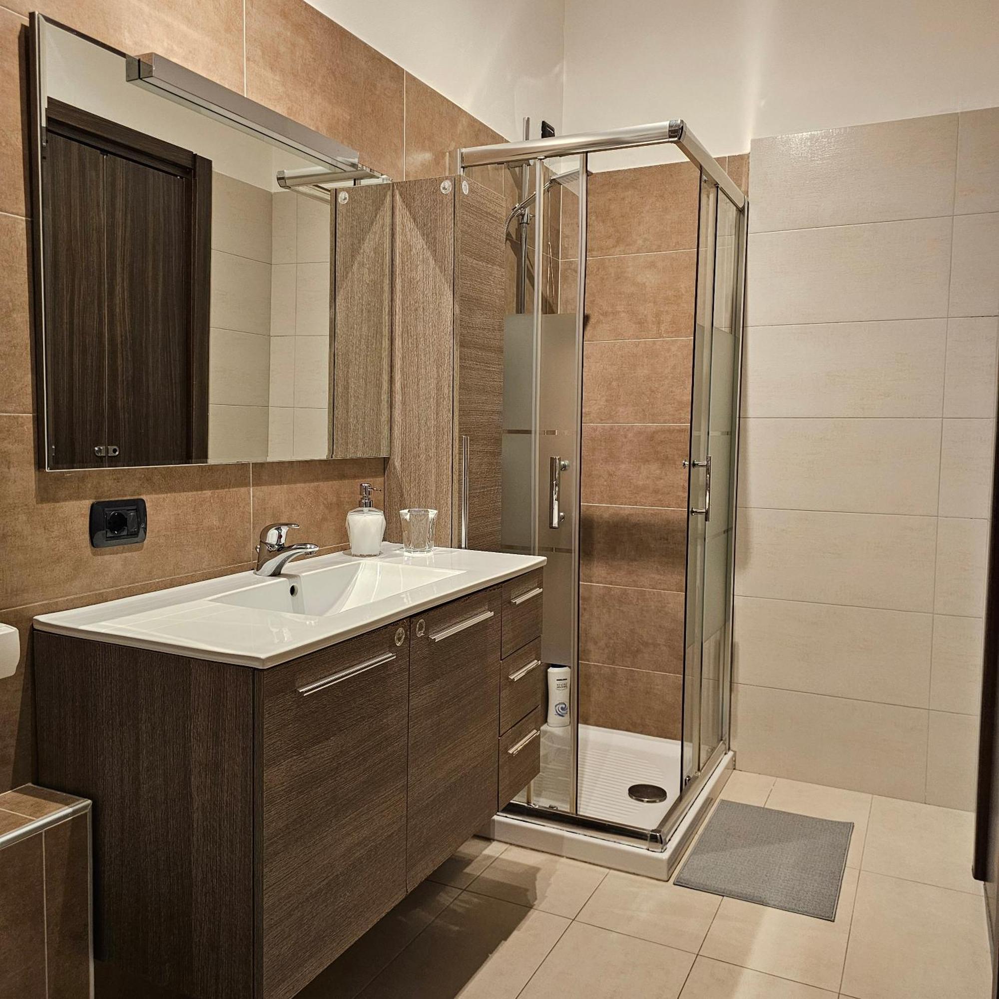 Triple Room Private Bathroom