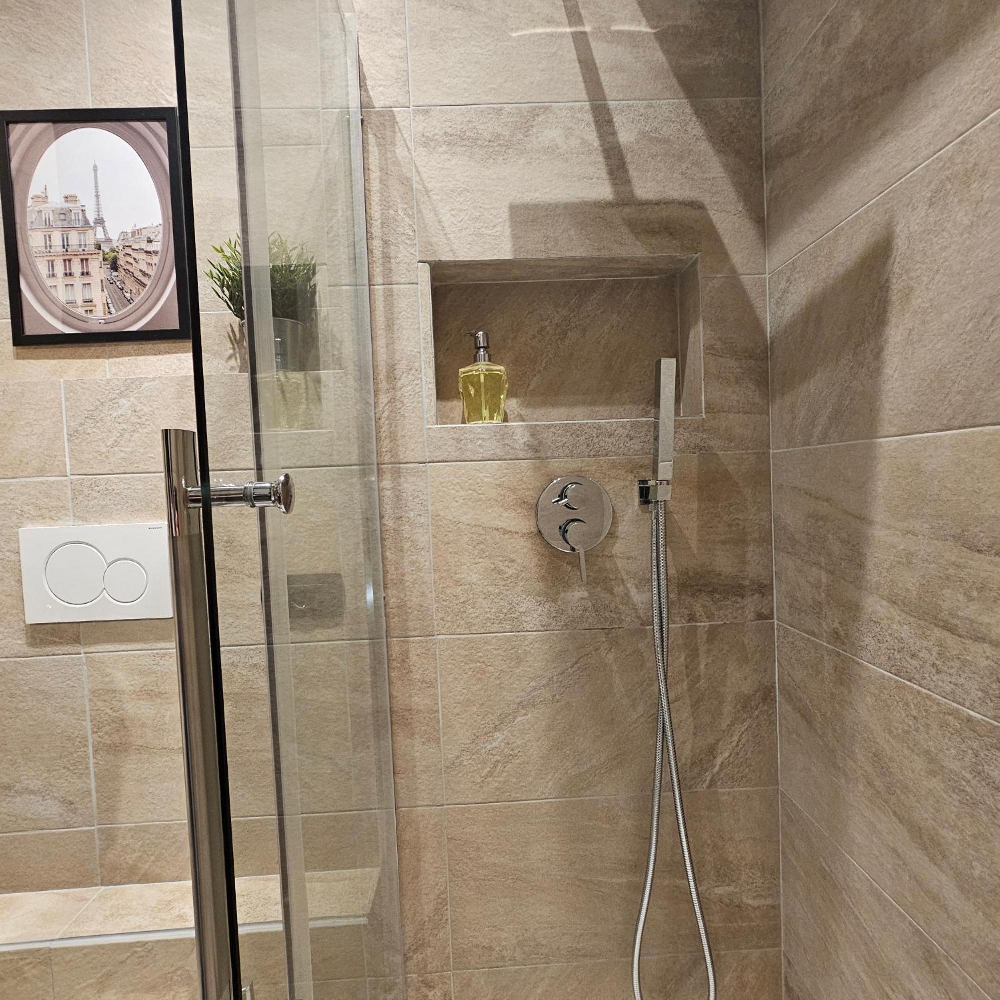 Triple Room Private Bathroom
