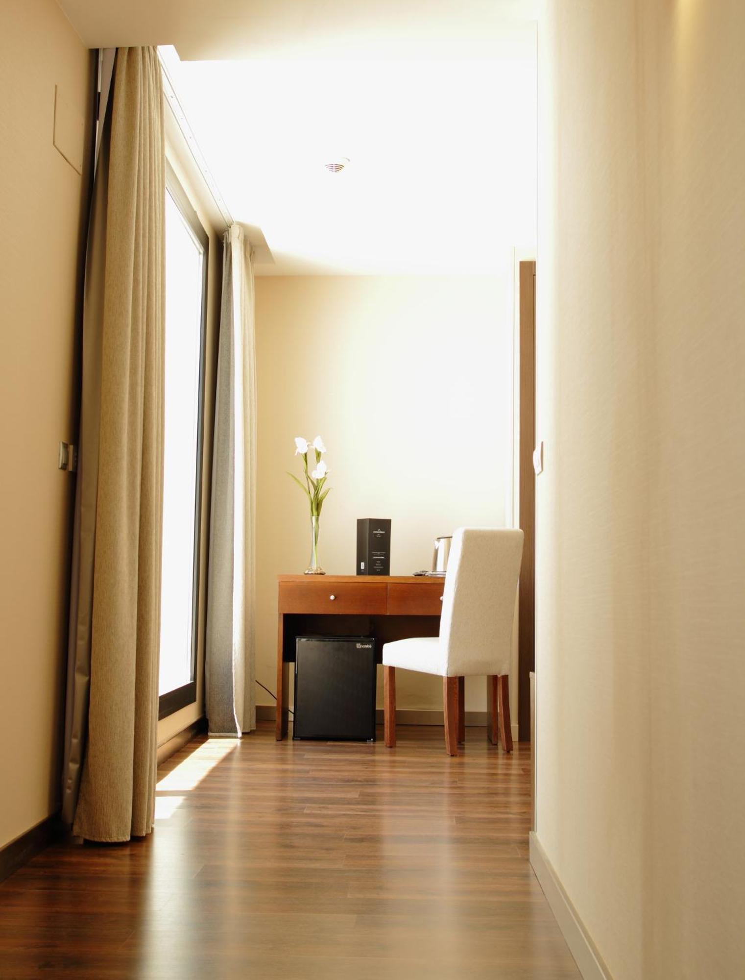 Premium Double Terrace & Whirlpool