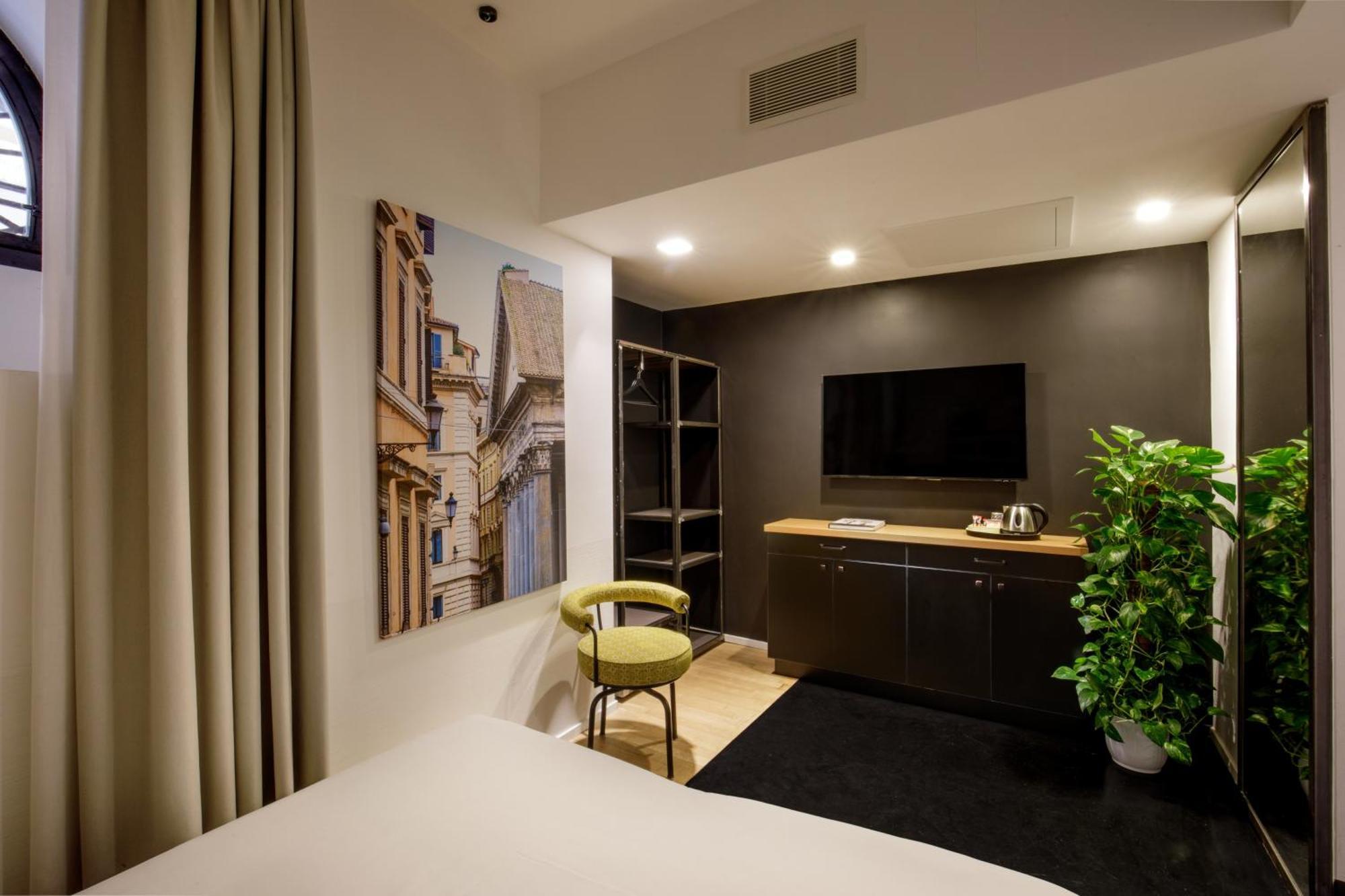 Deluxe Family Room,1617841153:JPEG