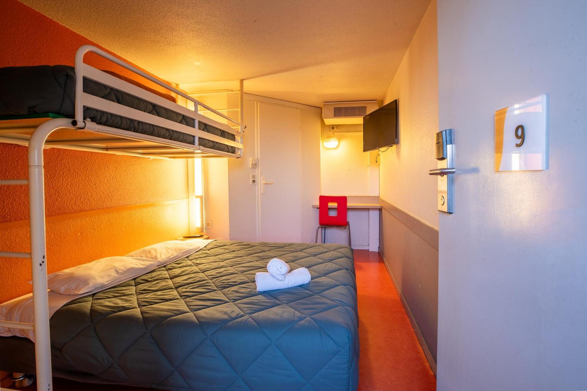 Triple Room 1 Double Bed 1 Single Bed
