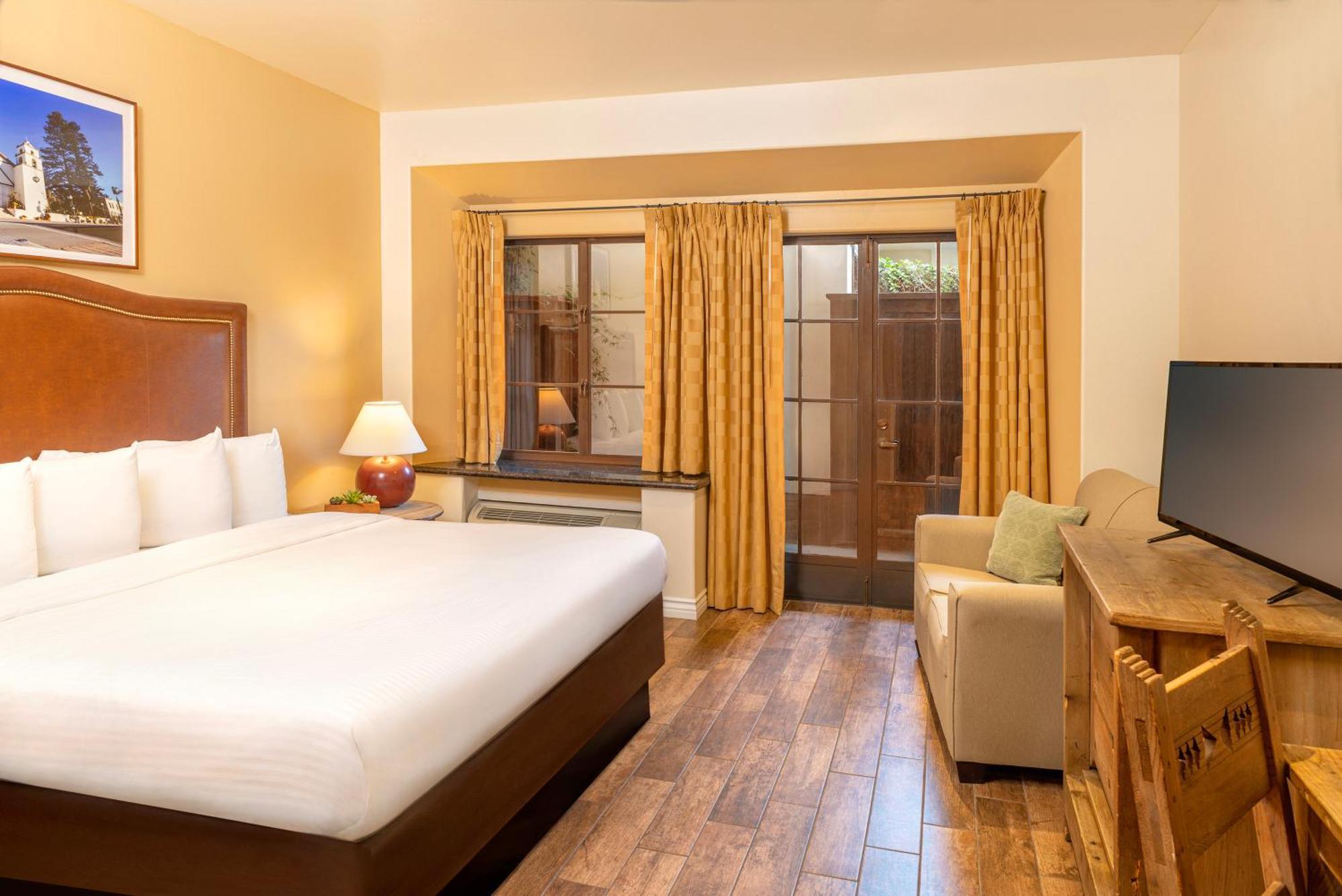 Superior Queen Room