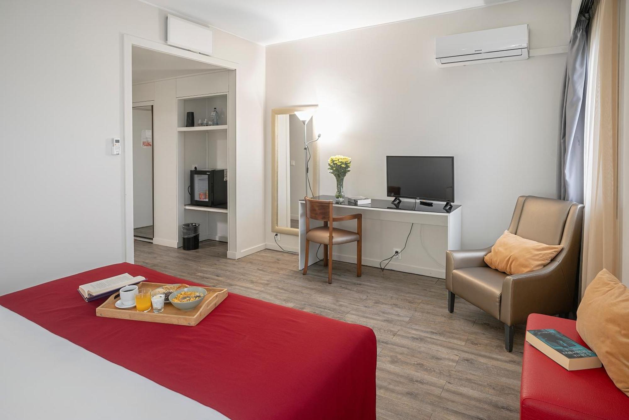 Double Room,1619755750:JPEG
