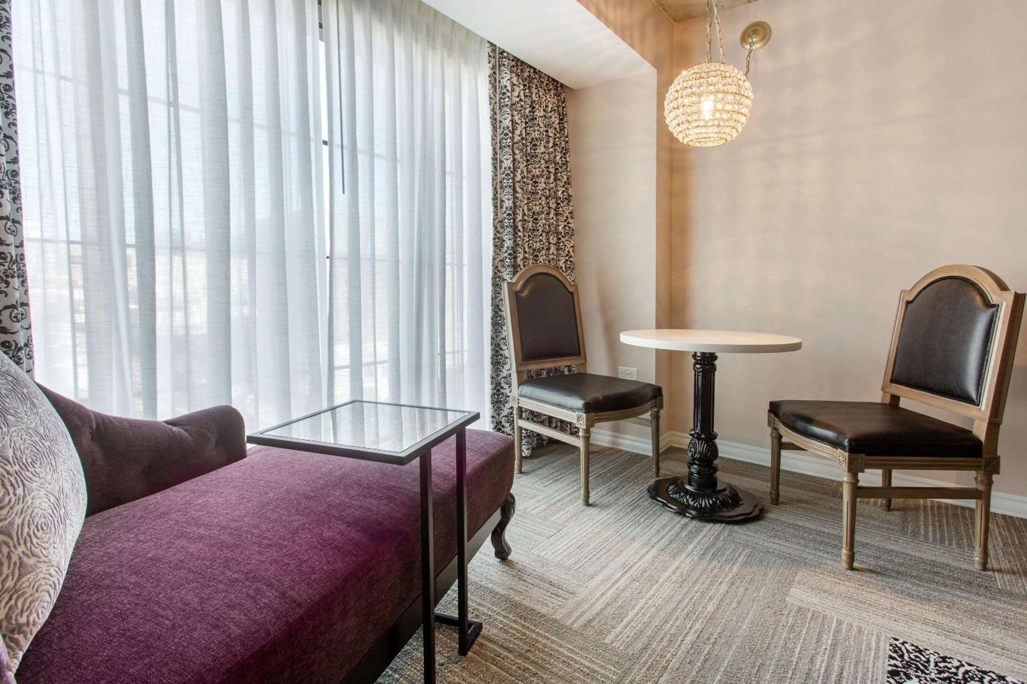 Suite, 1 King Bed, Two Person Sofa Bed, Hearing Accessible, Non Smoking,1621435473:JPEG