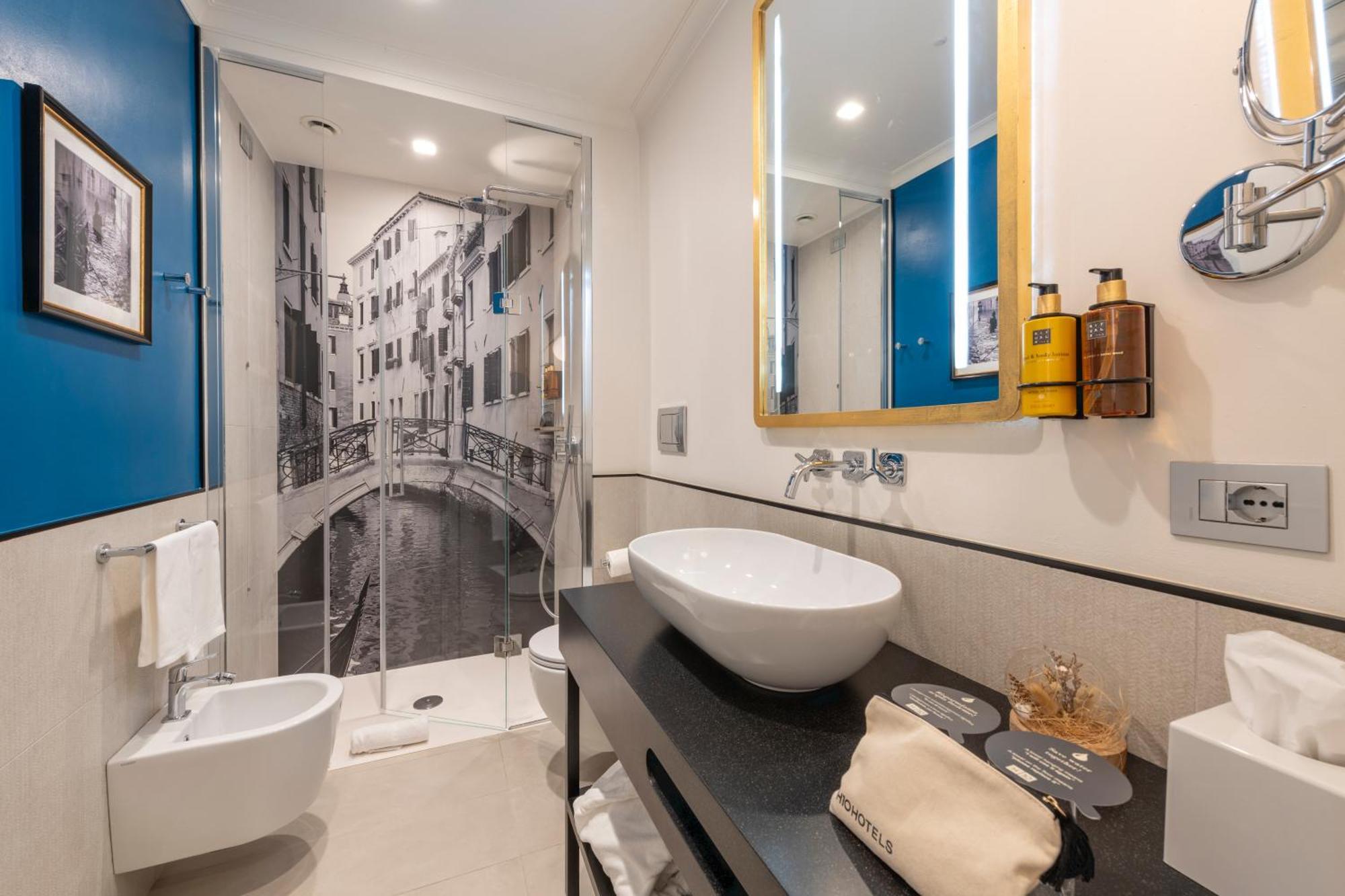 Superior Double or Twin Room City View