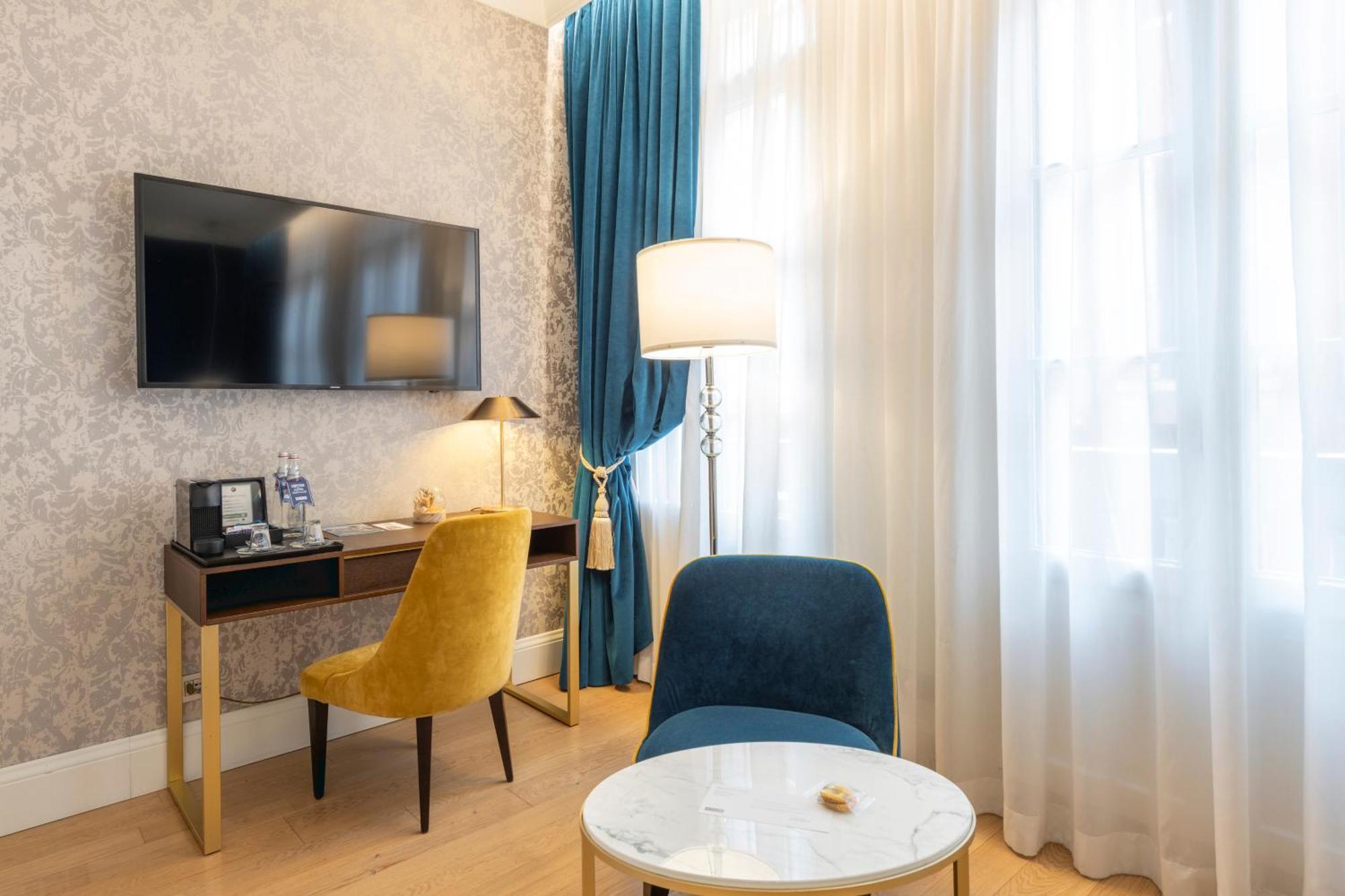 Superior Double or Twin Room City View