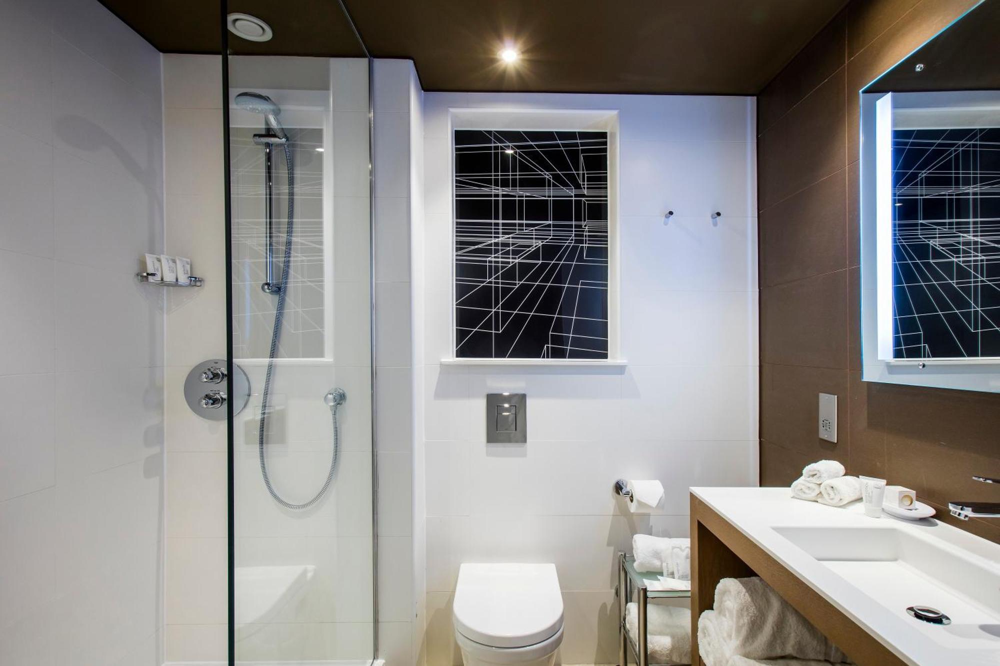 Deluxe, Guest room, 1 King,1635079929:JPEG