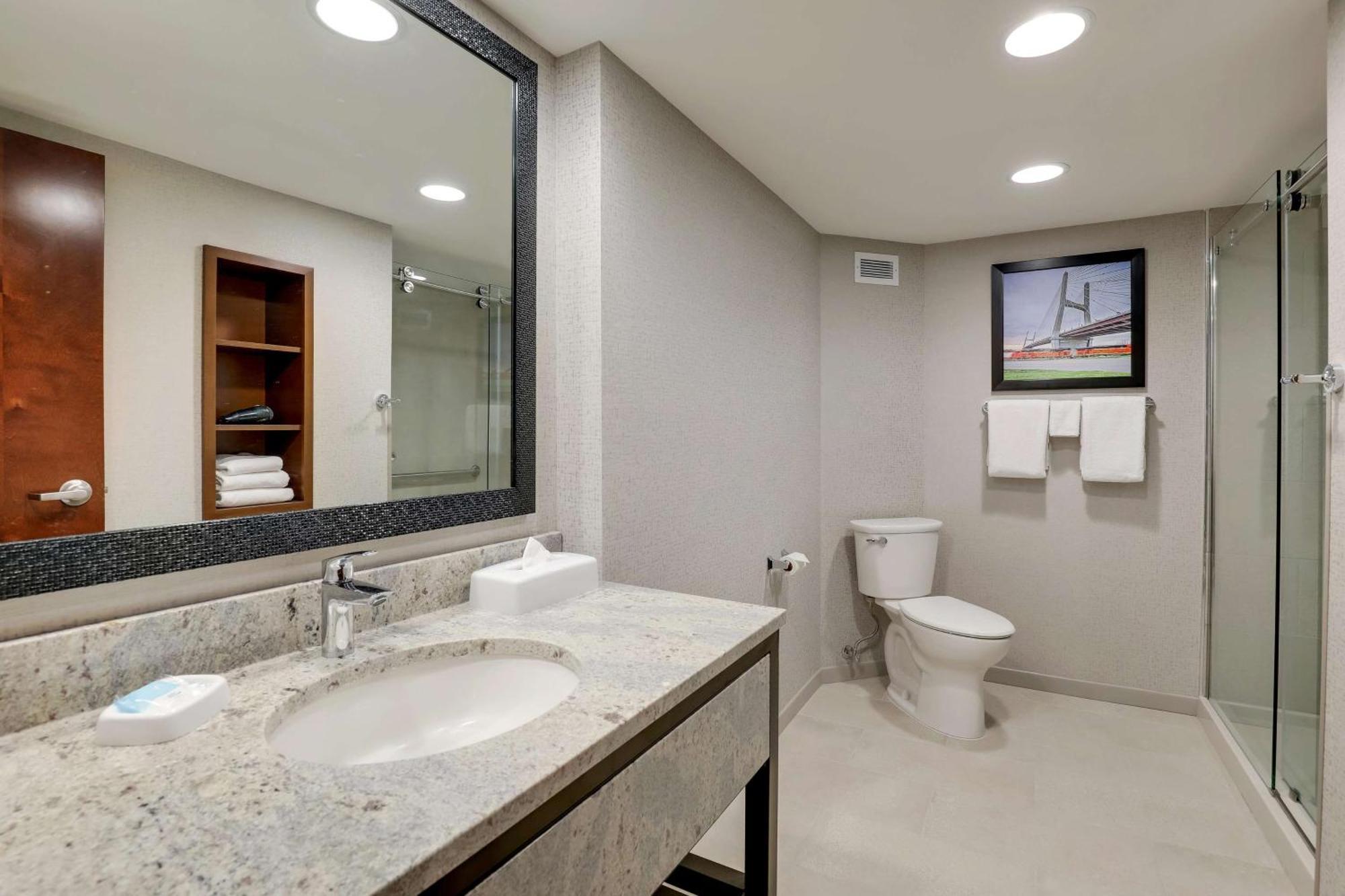 Queen Suite with Two Queen Beds,1622044724:JPEG