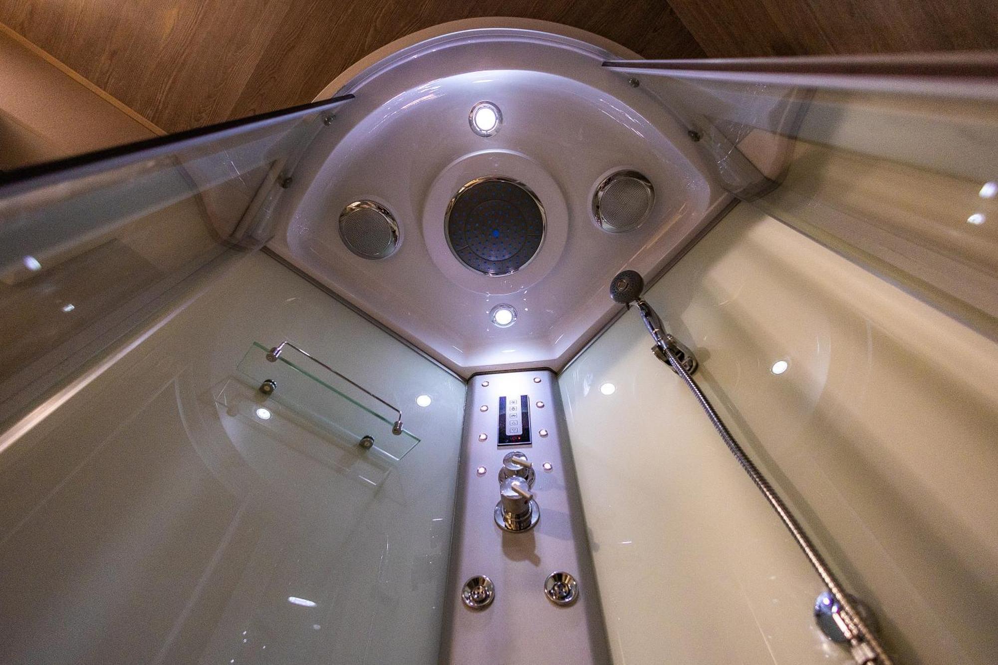 Double Room Private Bathroom