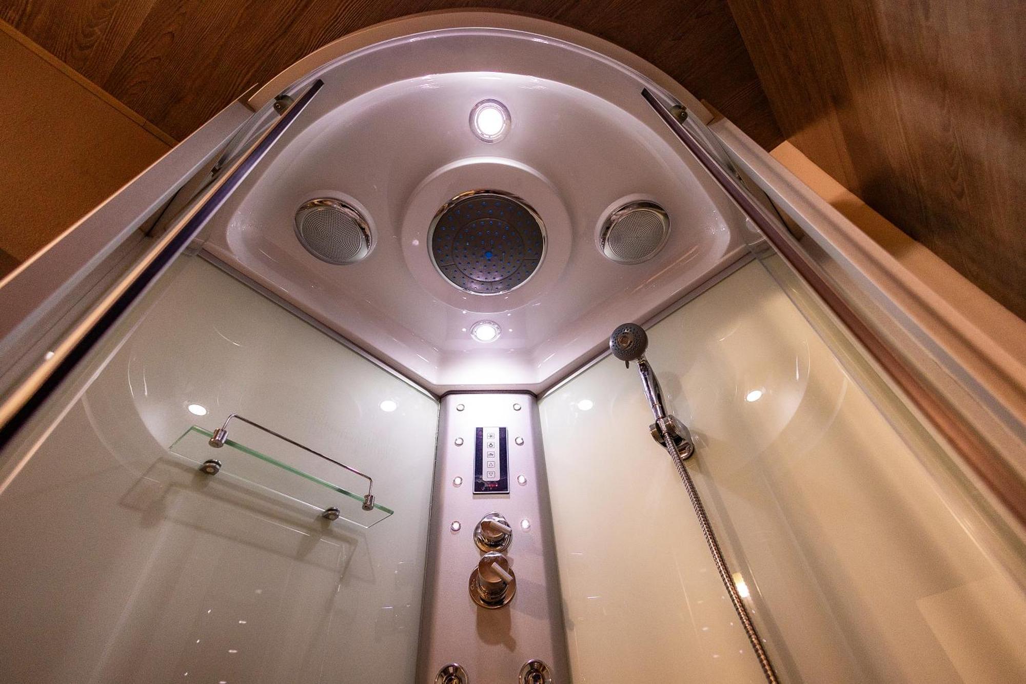 Double Room Private Bathroom